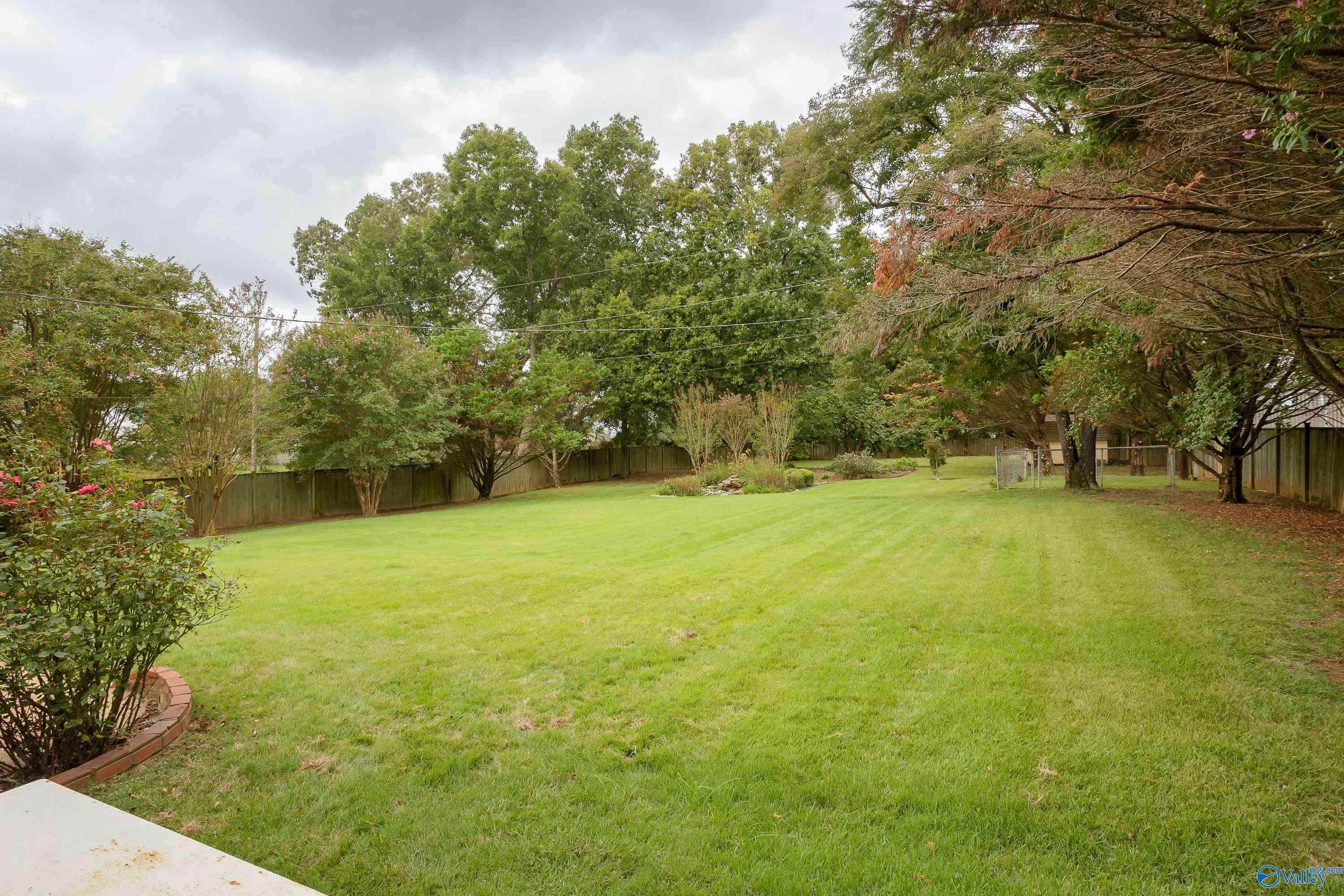 413 Russell Street, Florence