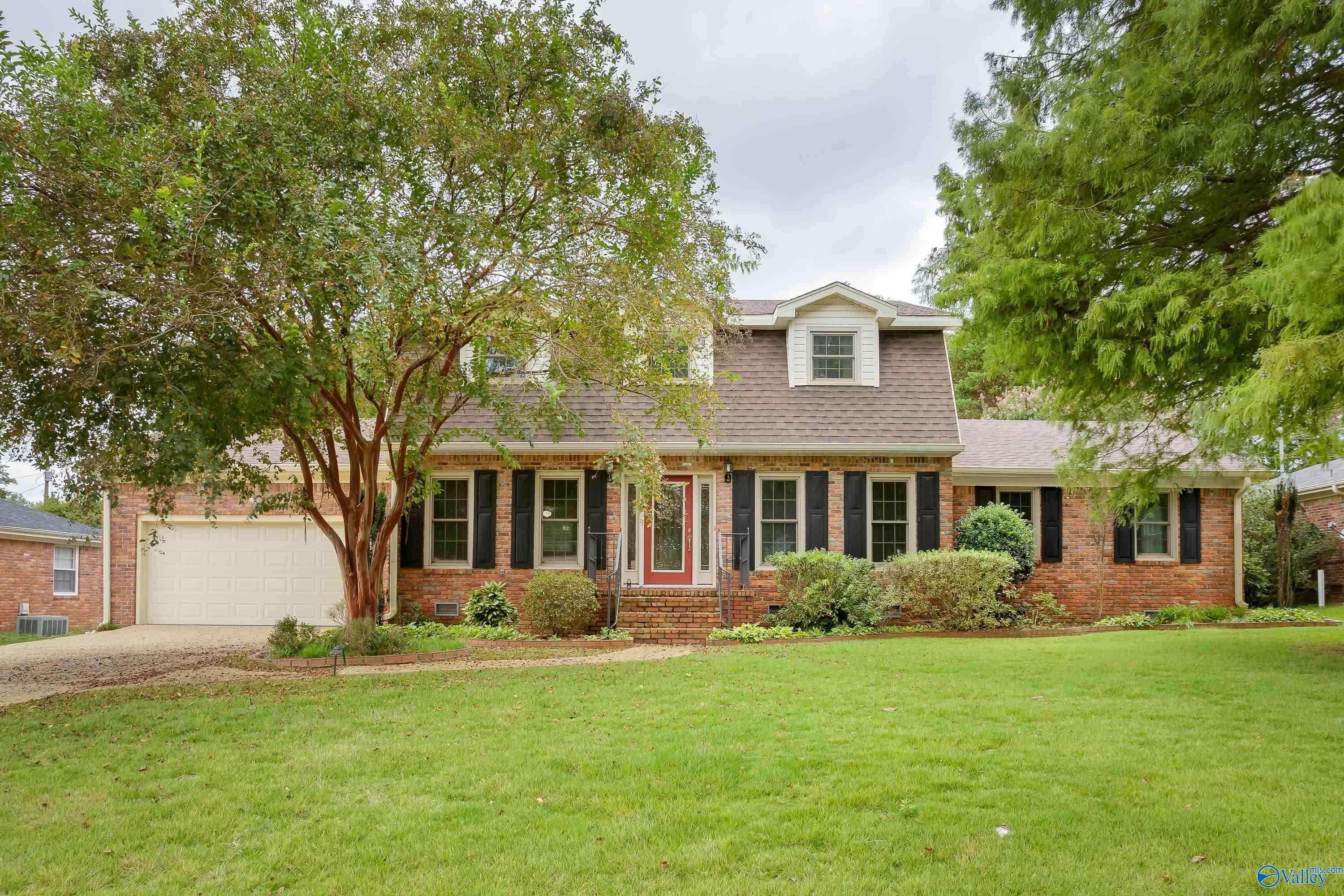 413 Russell Street, Florence