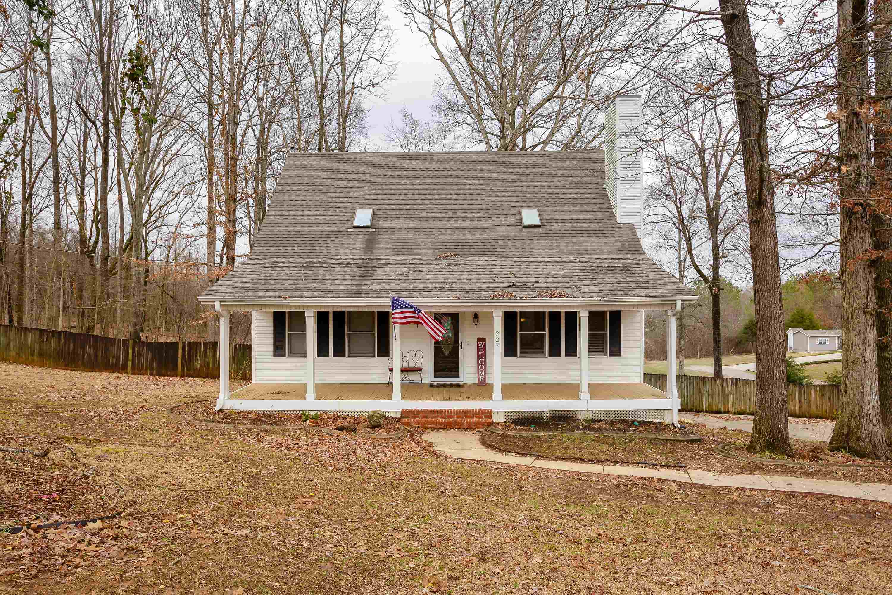 227 James Rd