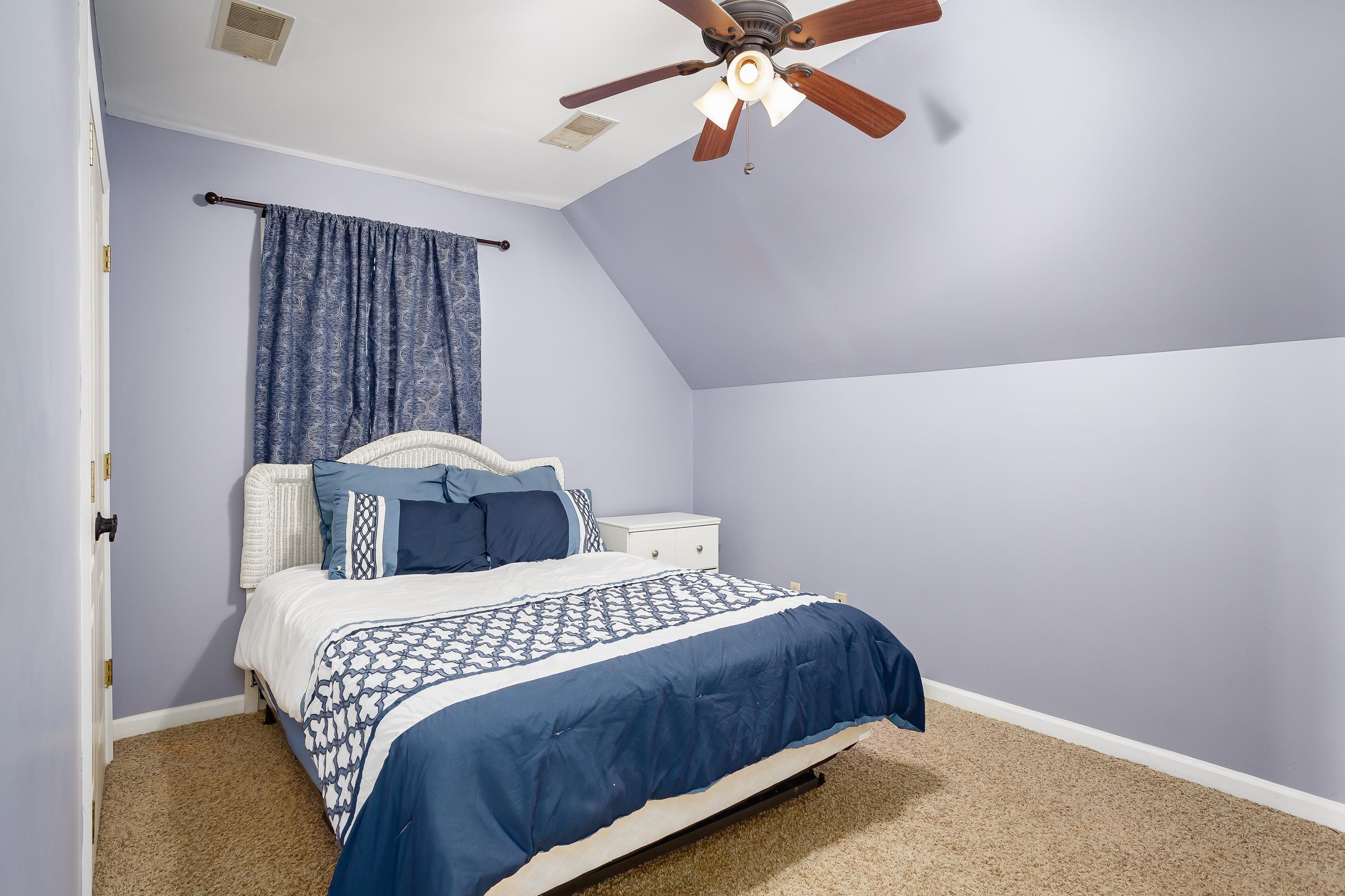 227 James Rd