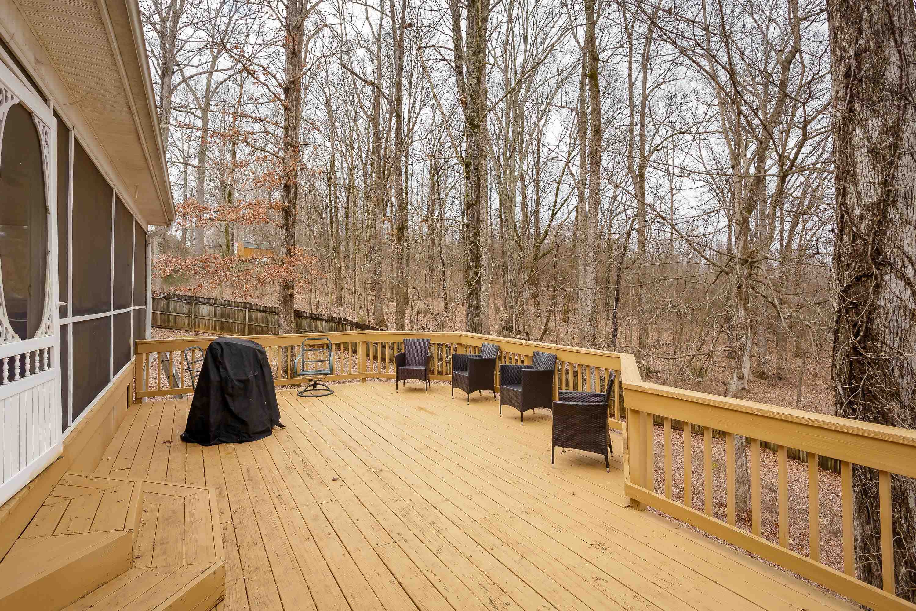 227 James Rd