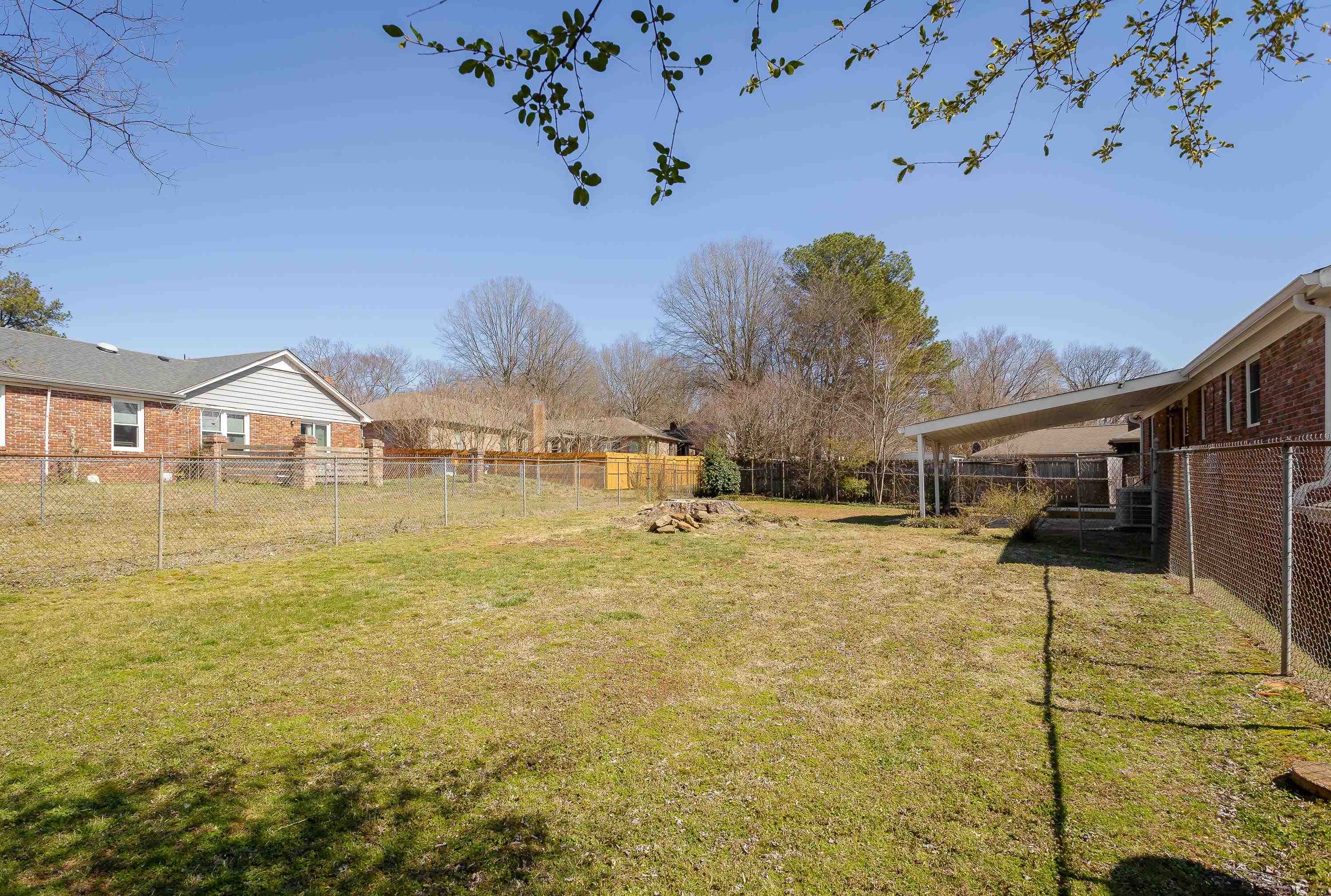 103 Creekwood Cir