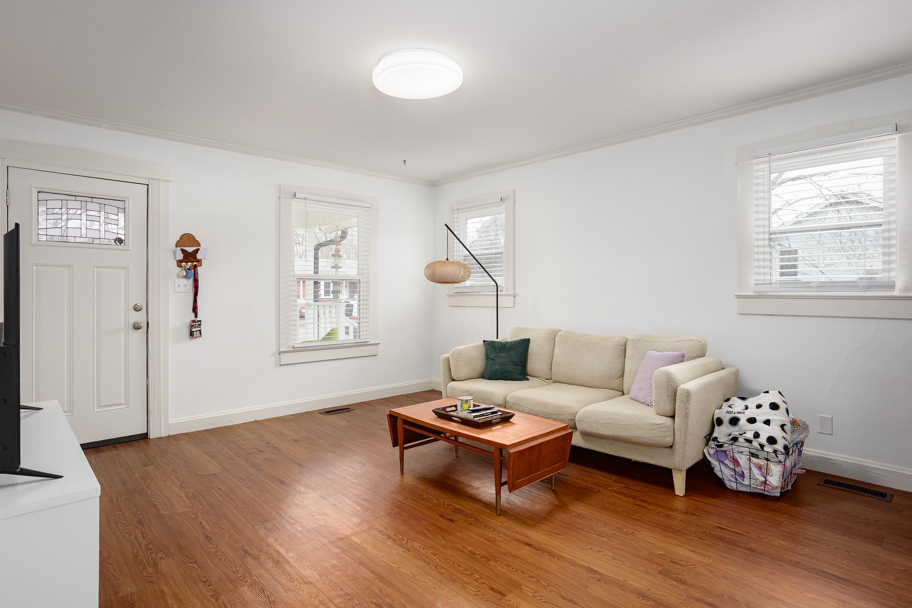 220 Foy Ave