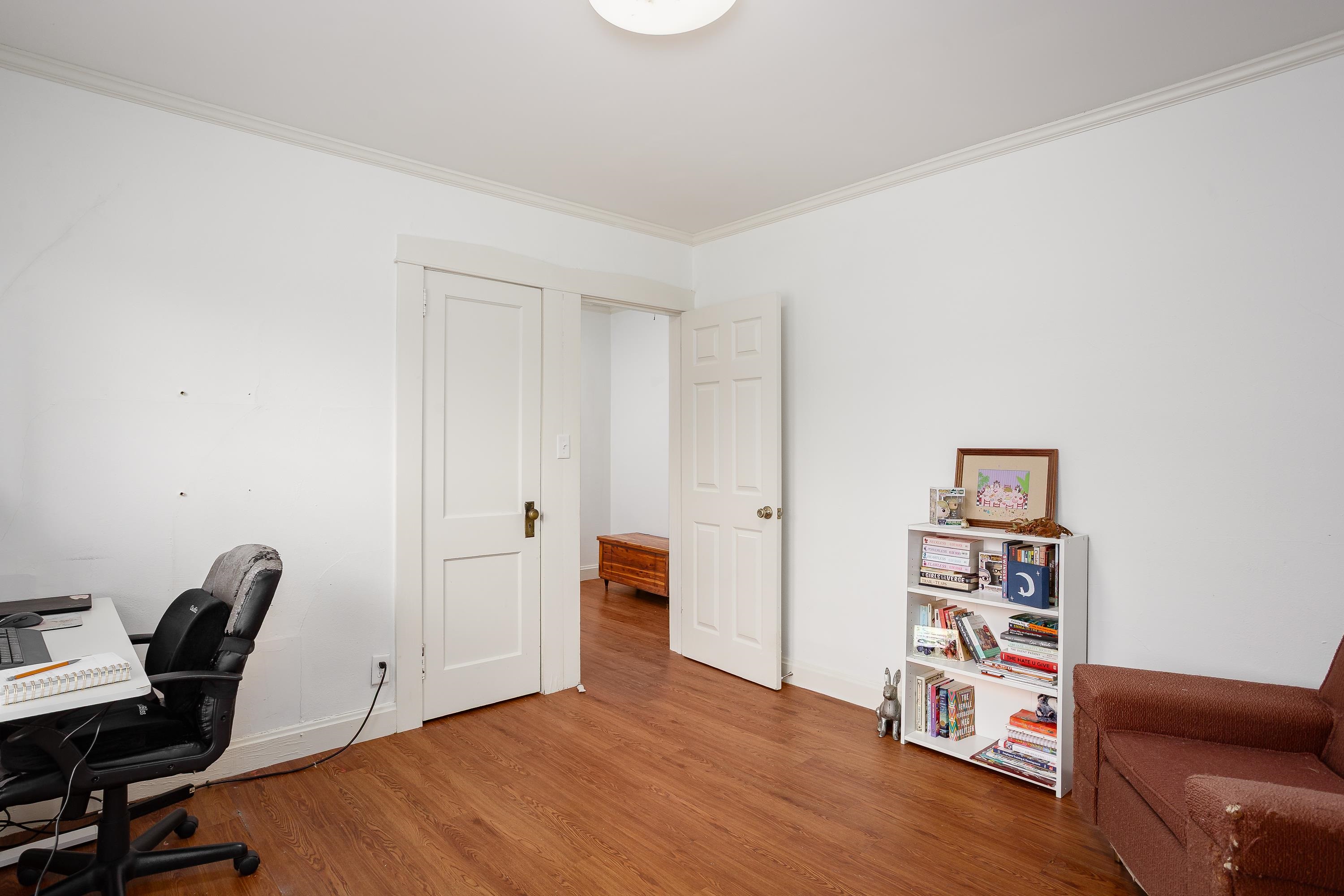 220 Foy Ave