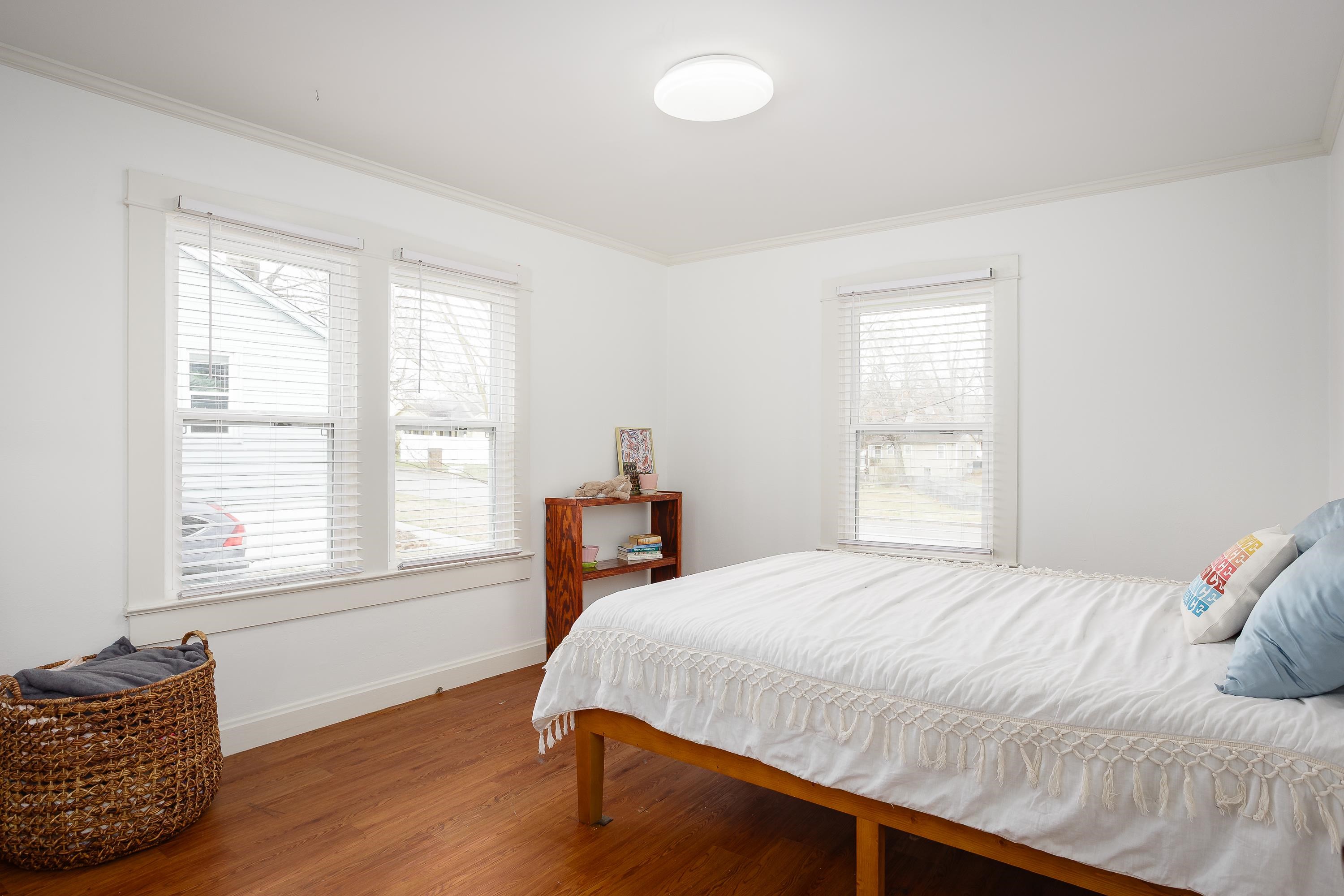 220 Foy Ave