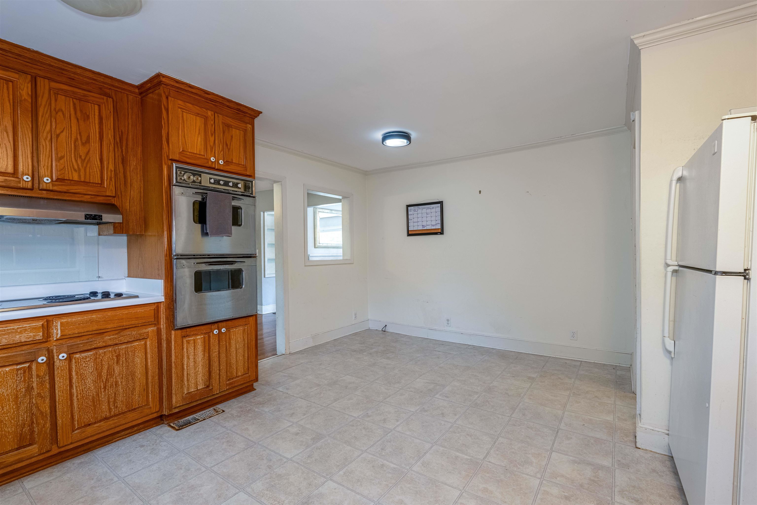 805 River Bluff Dr