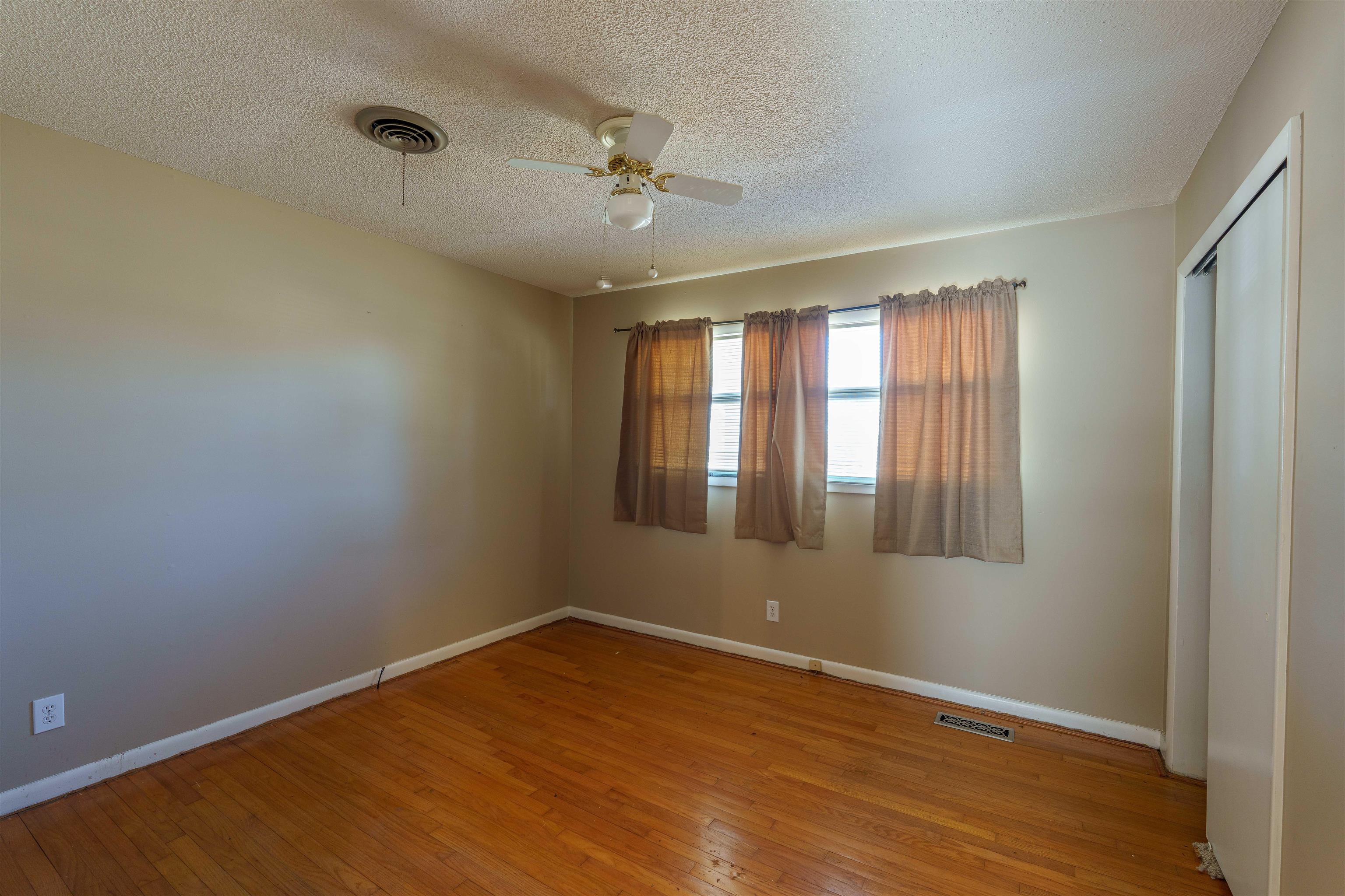 1006 Pasadena Ave