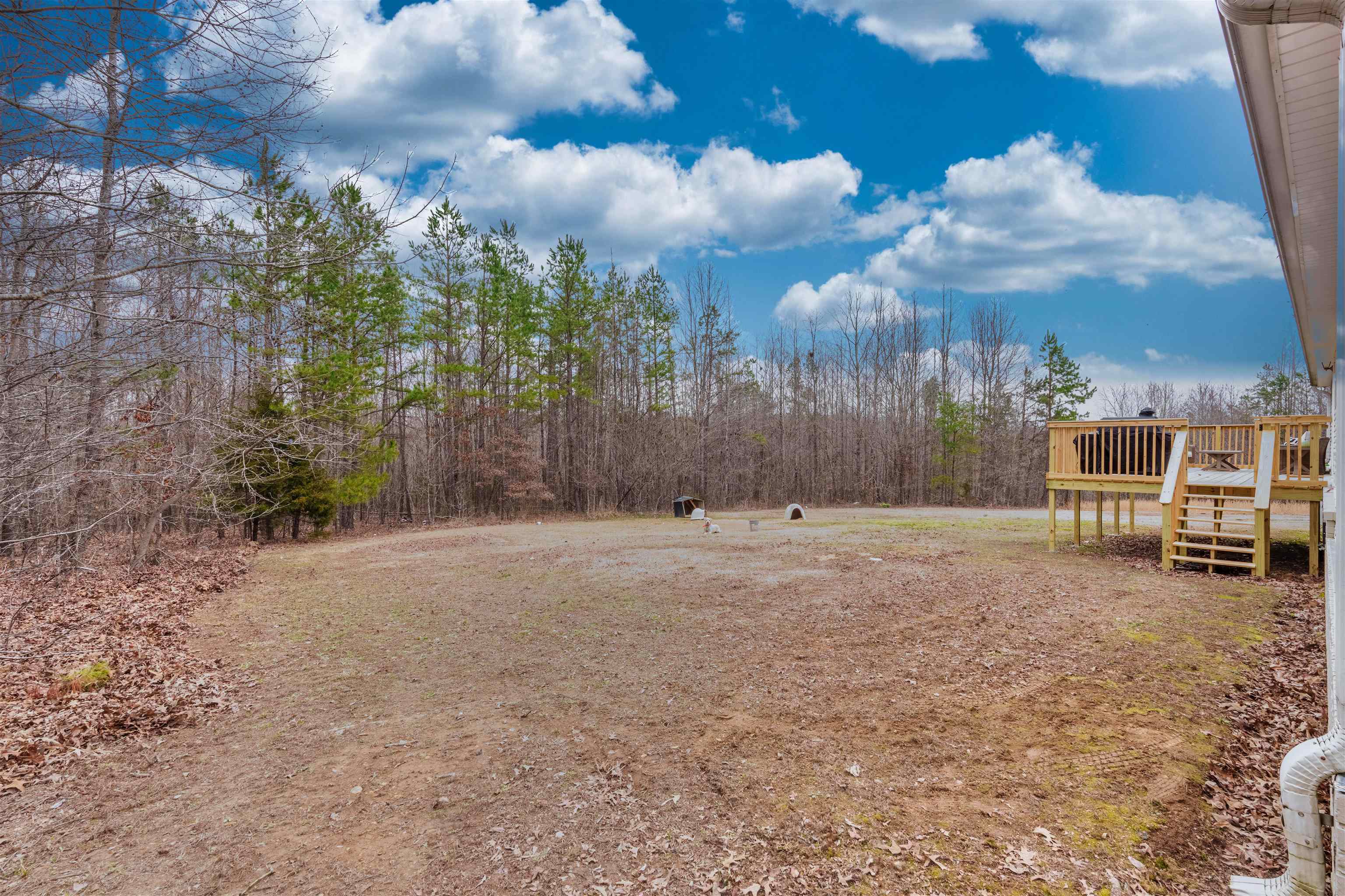 6211 Gilchrist Rd