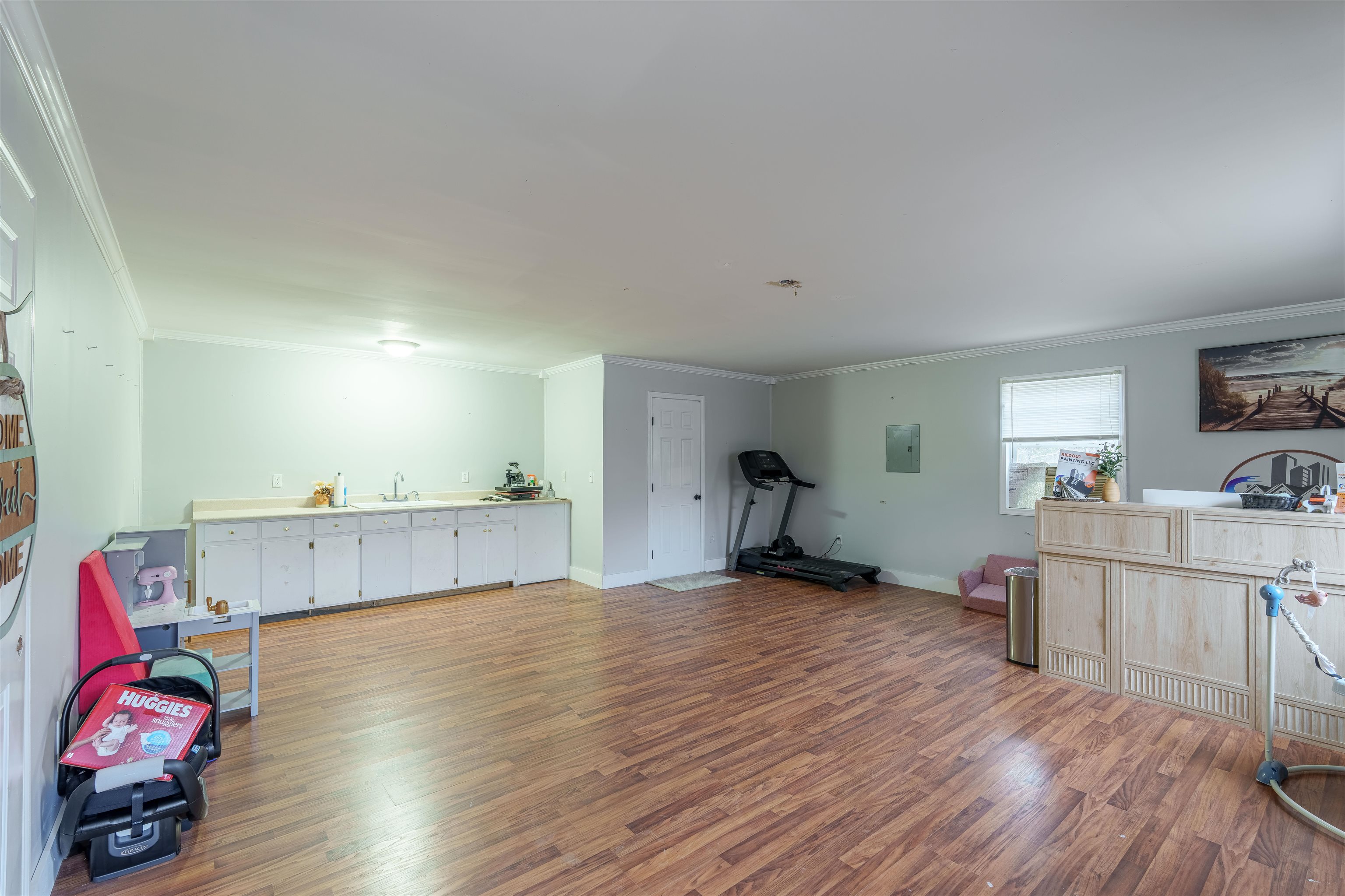 6211 Gilchrist Rd