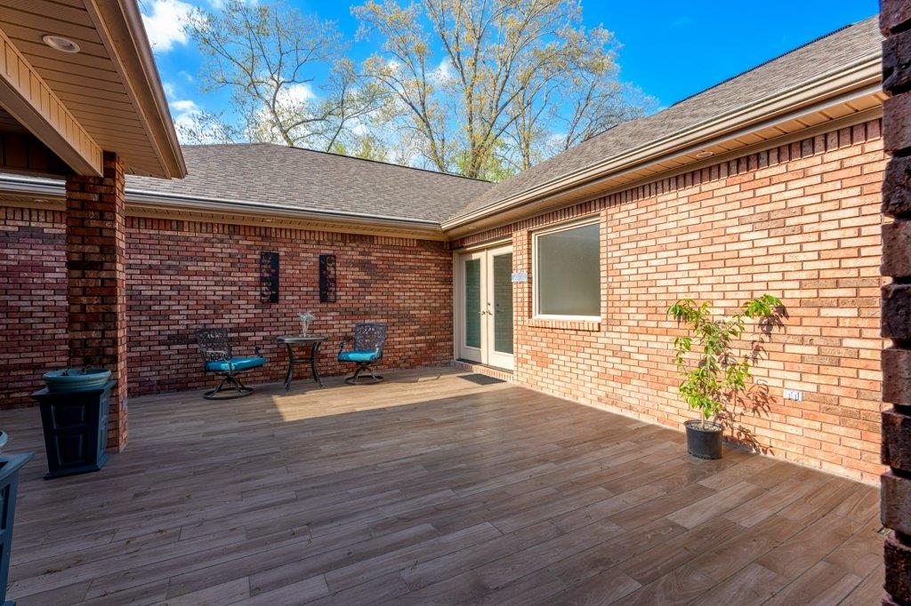 331 Carson Rd