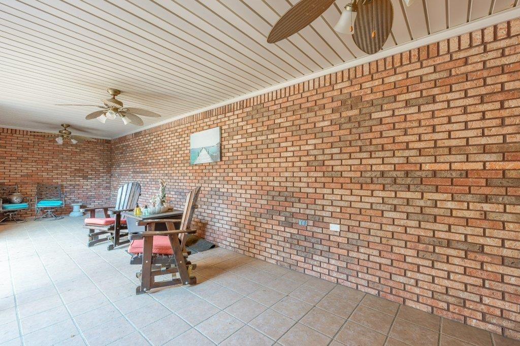331 Carson Rd