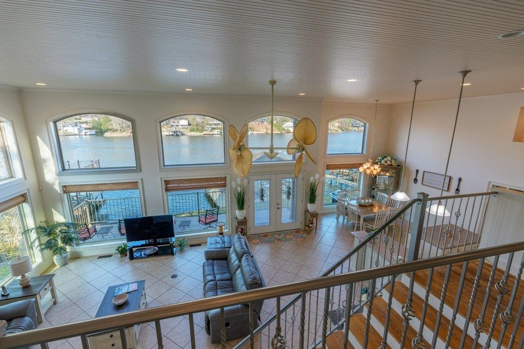 331 Carson Rd