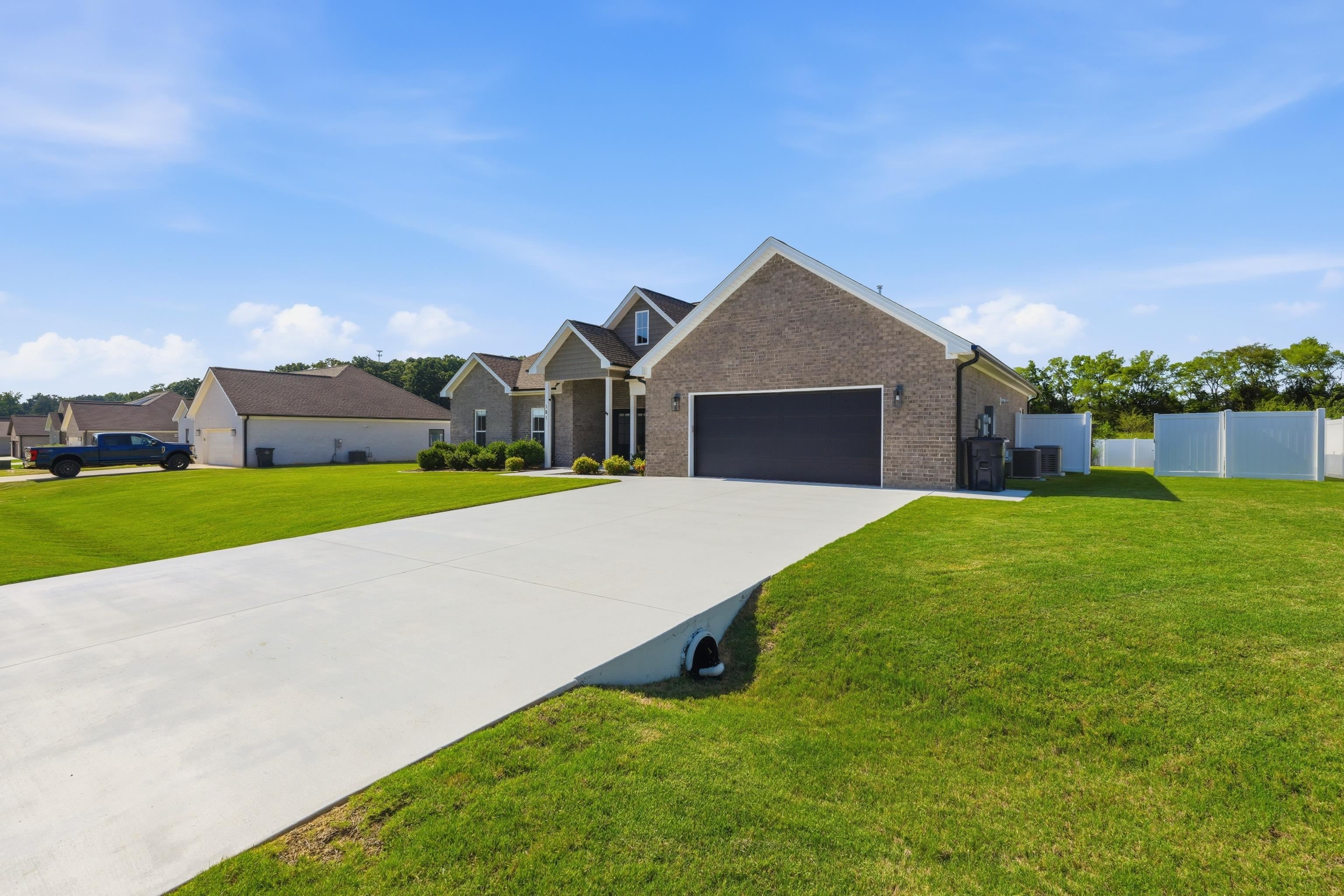 181 Spry Way