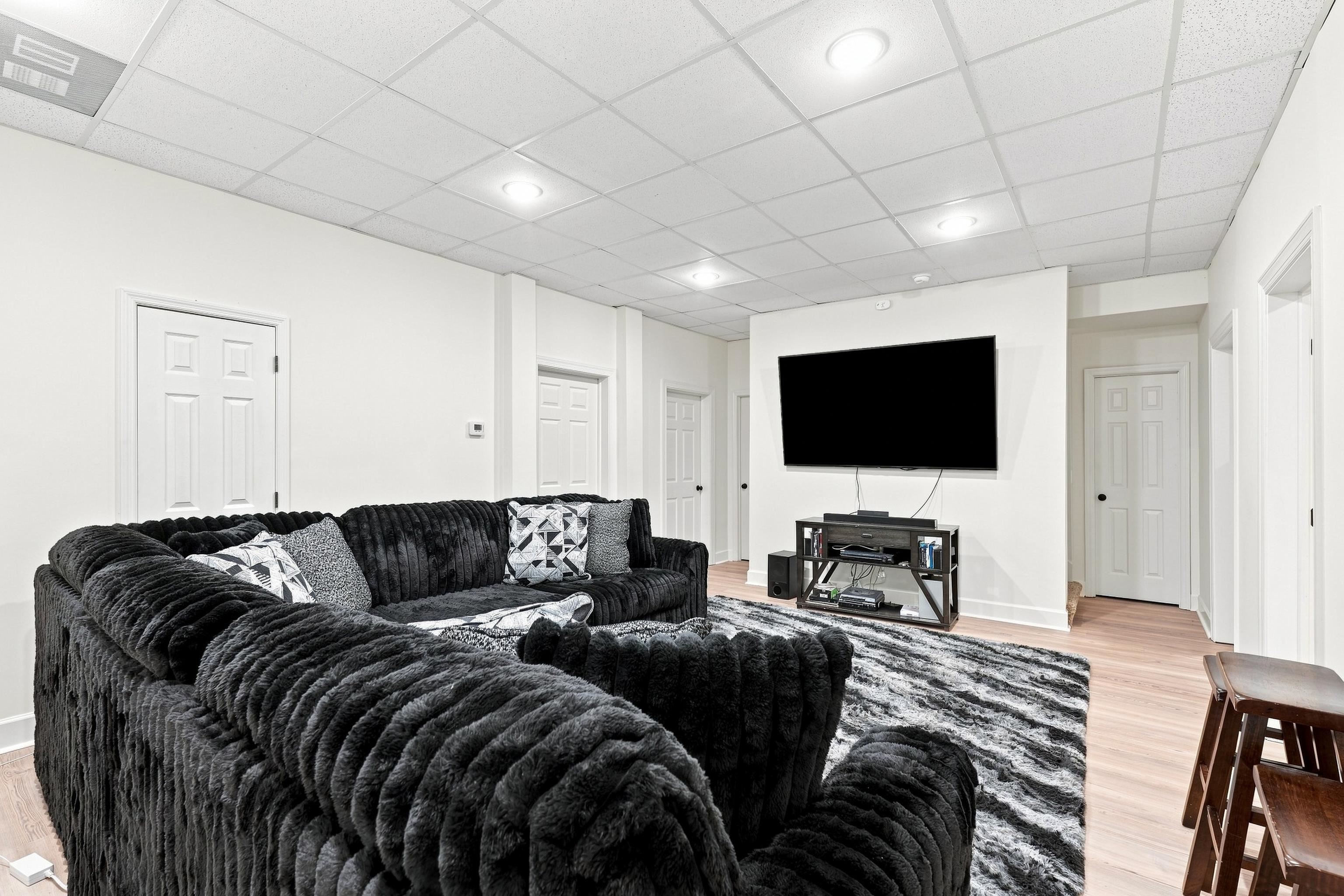 103 East Cv