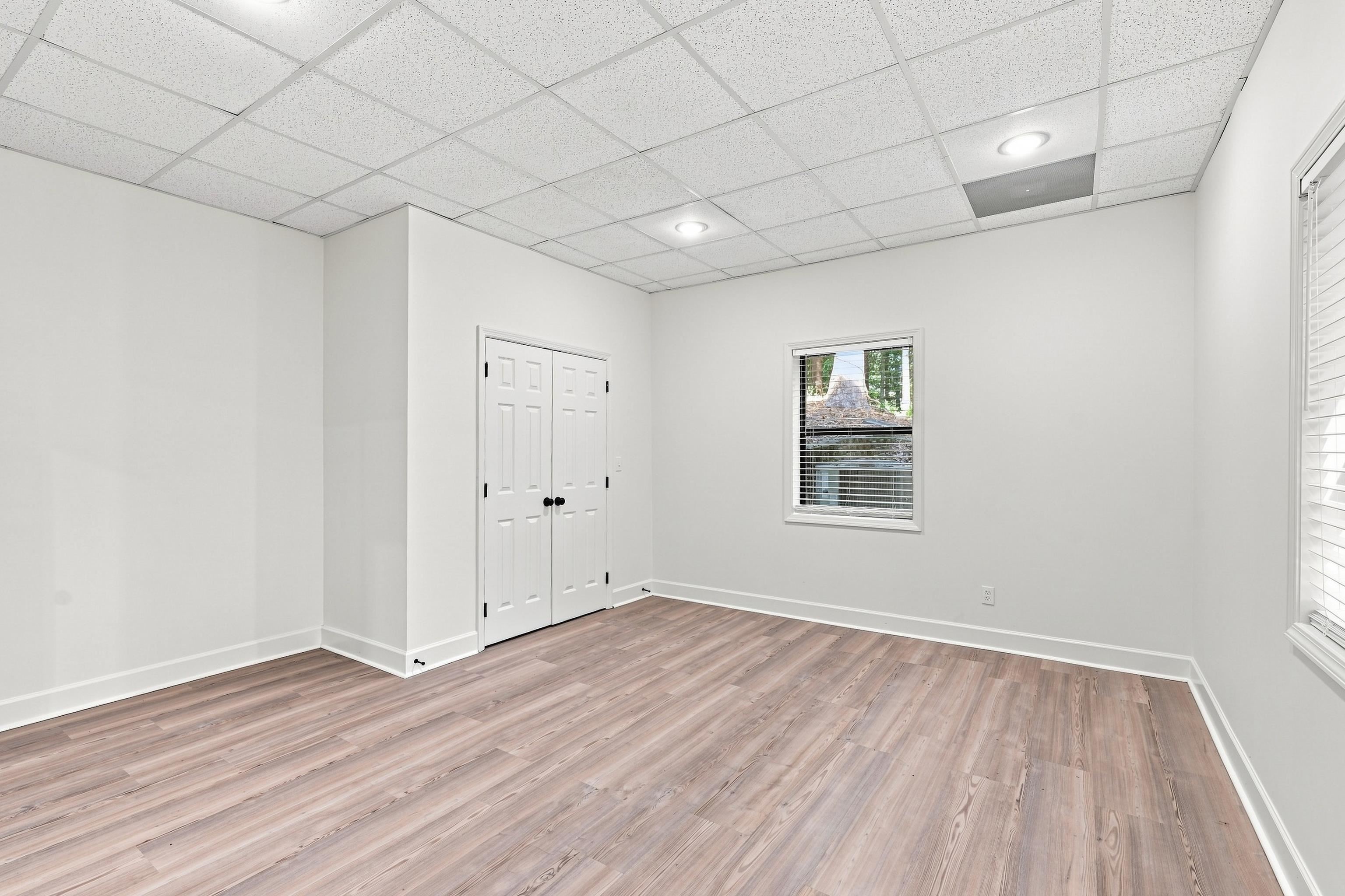 103 East Cv