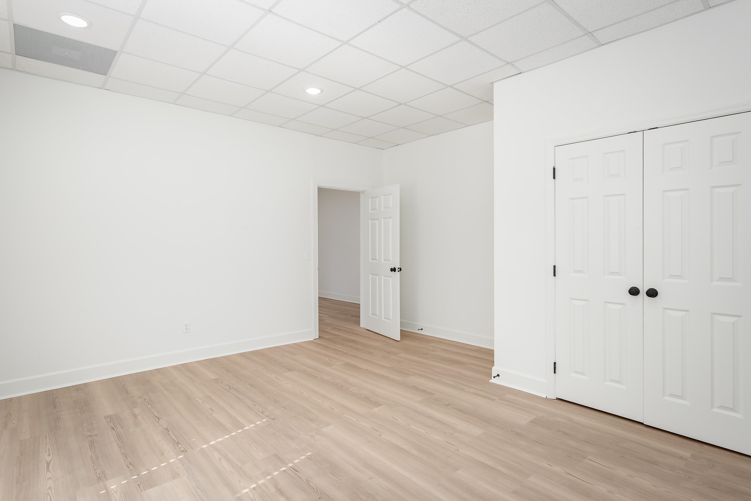 103 East Cv