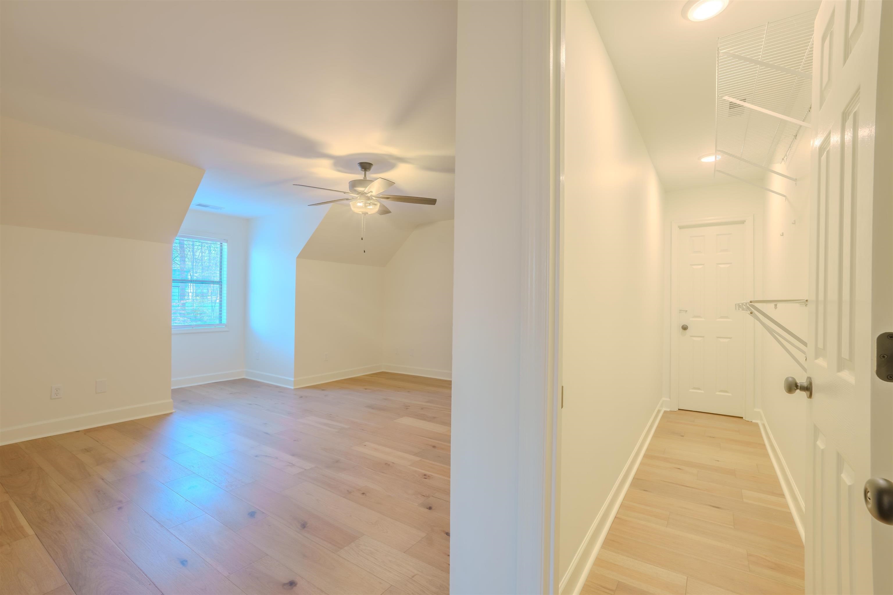 103 East Cv