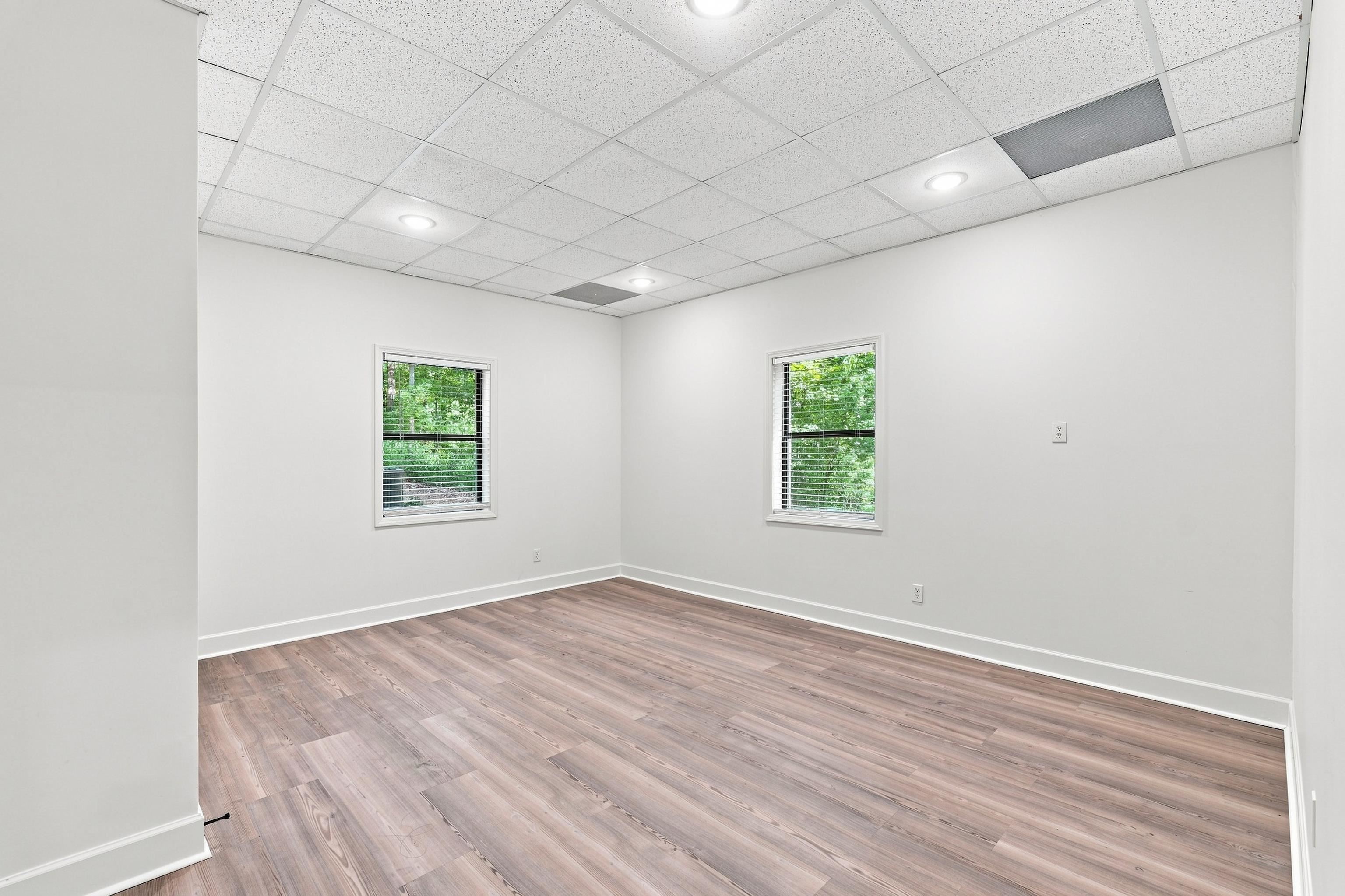 103 East Cv