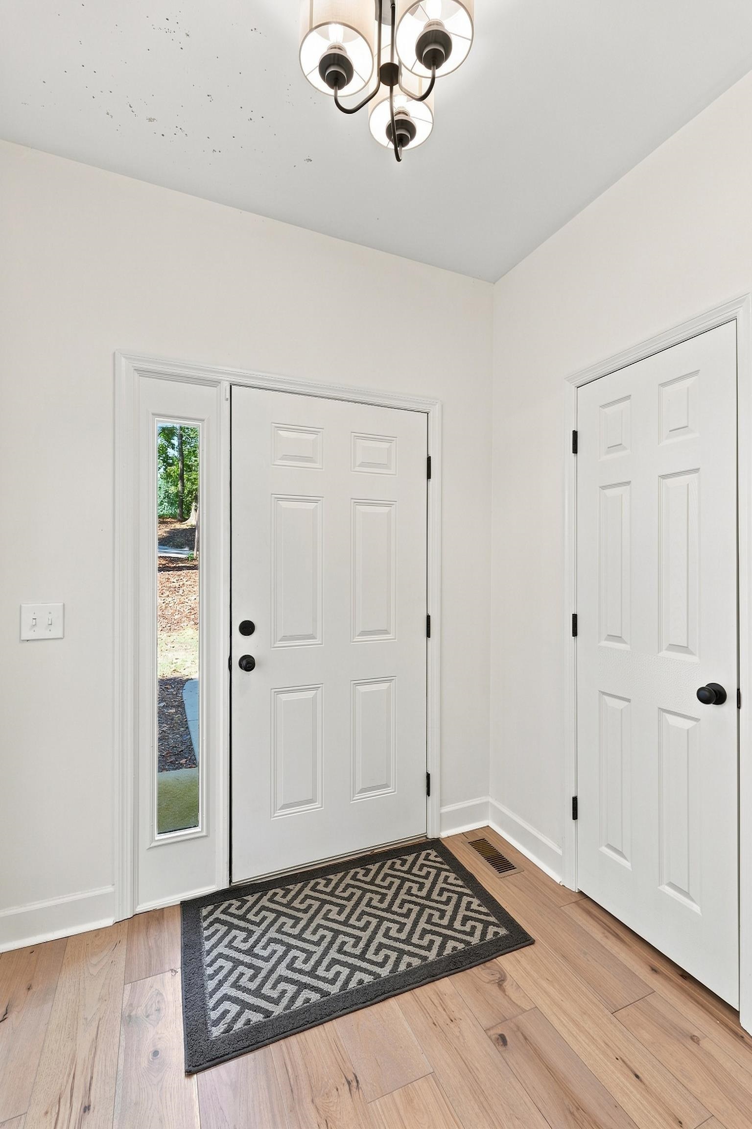 103 East Cv