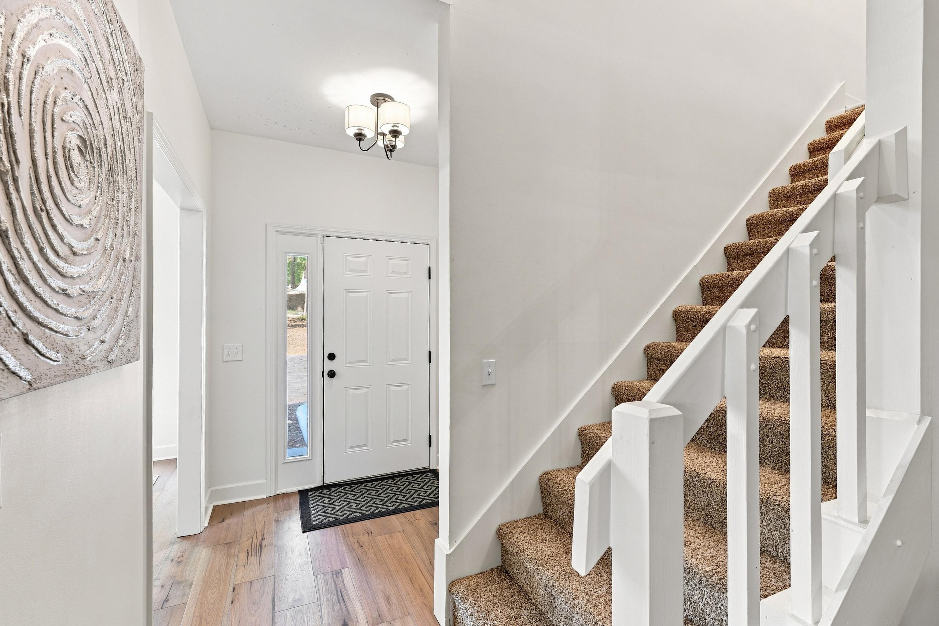 103 East Cv