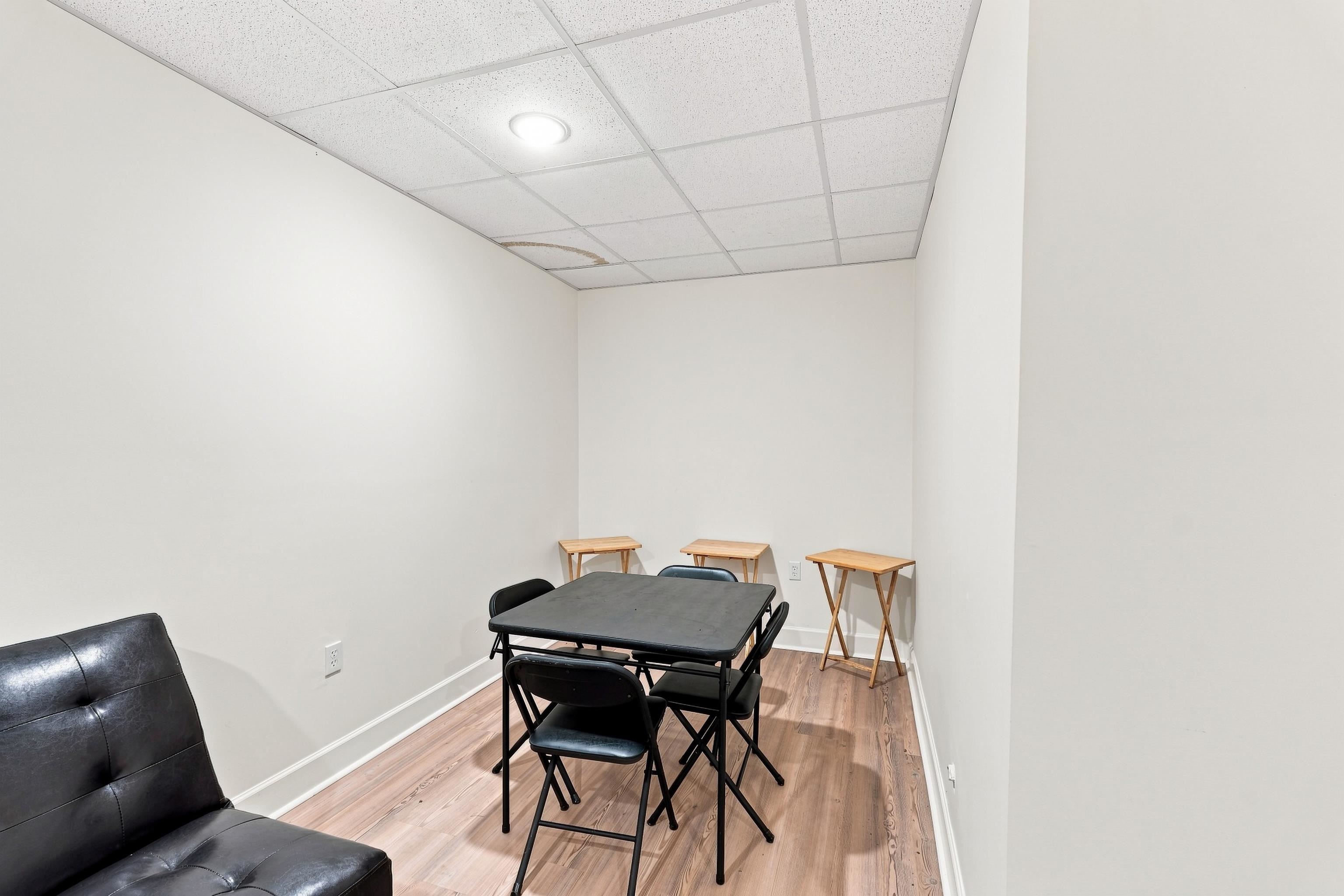 103 East Cv