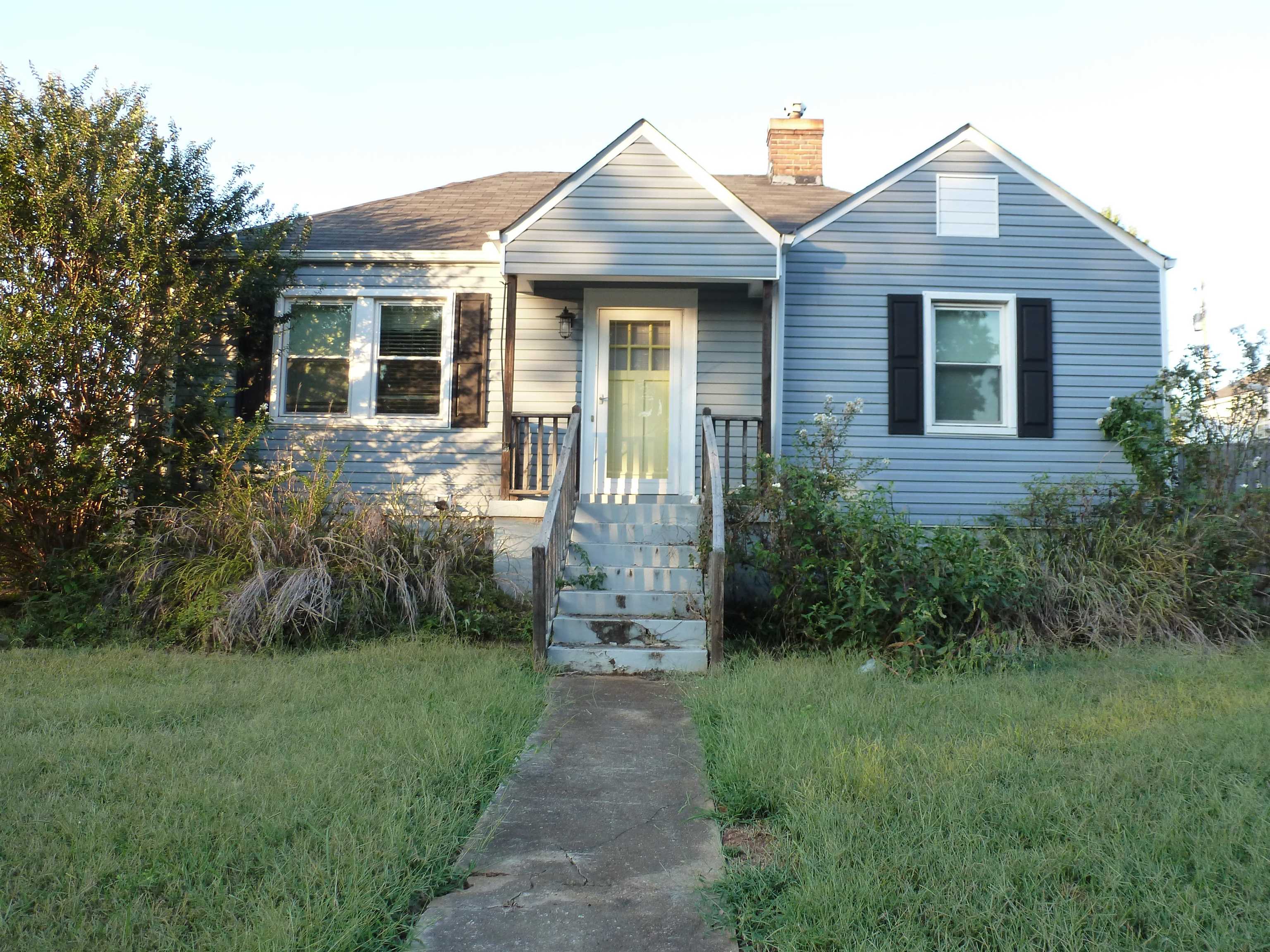 1612 High St