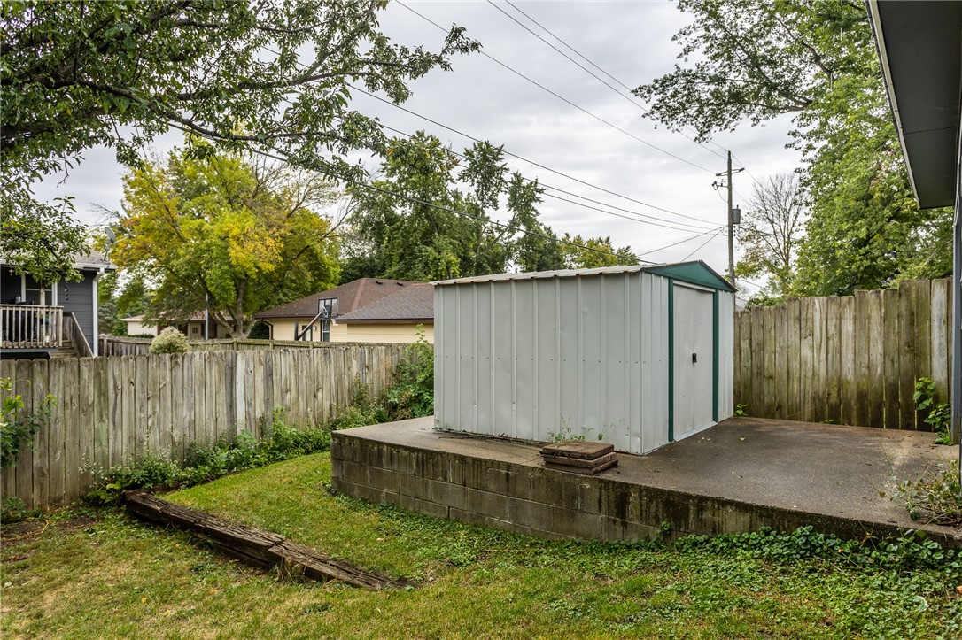 203 12th Avenue SW
