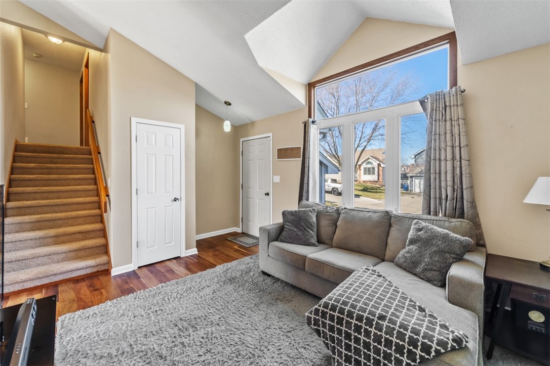 6900 Hickory Lane