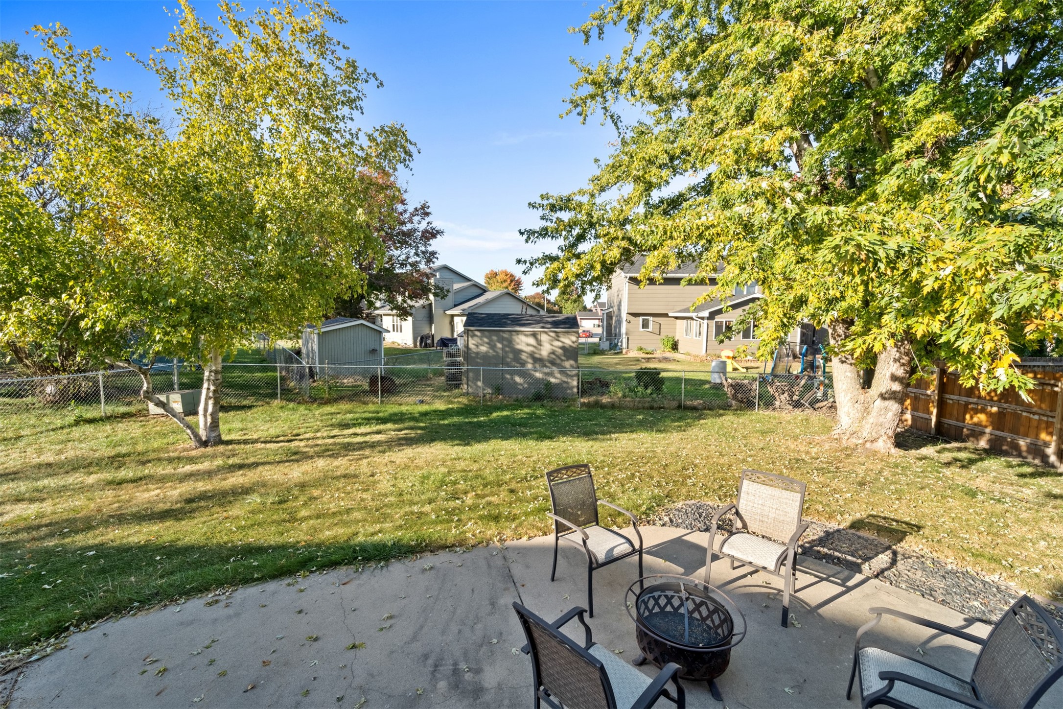 302 NE Mandy Lane