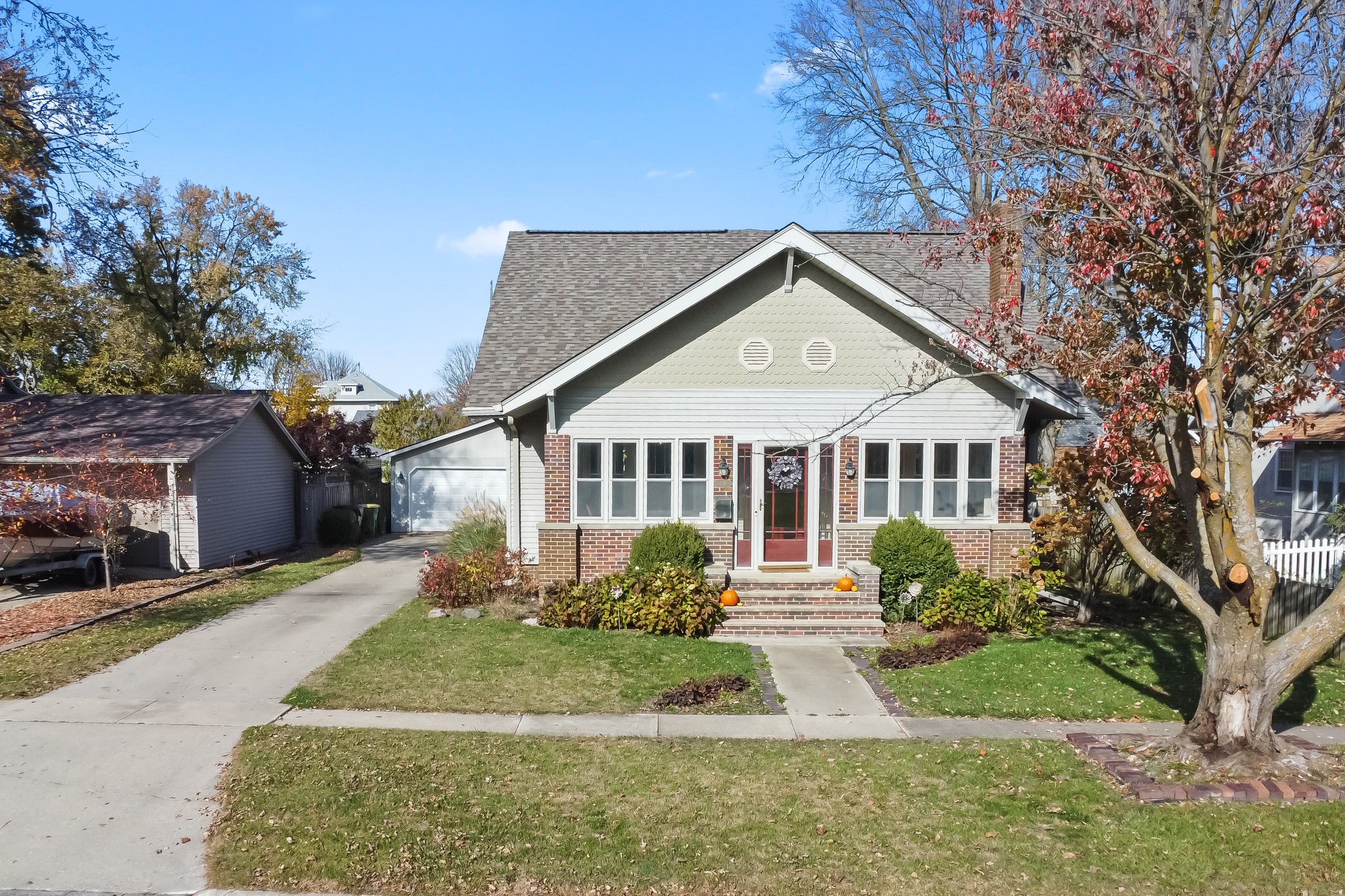 119 E Buchanan Street