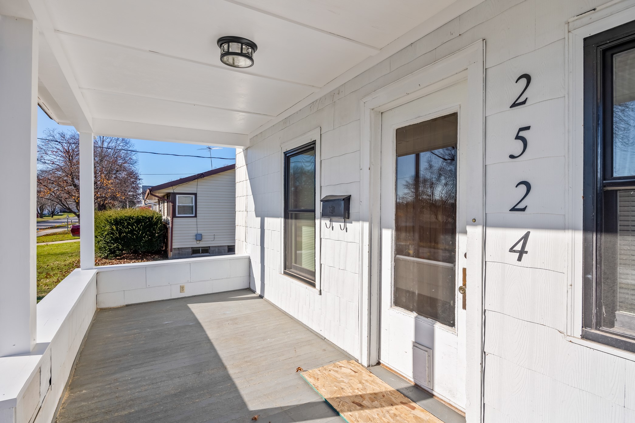 2524 Mckinley Street