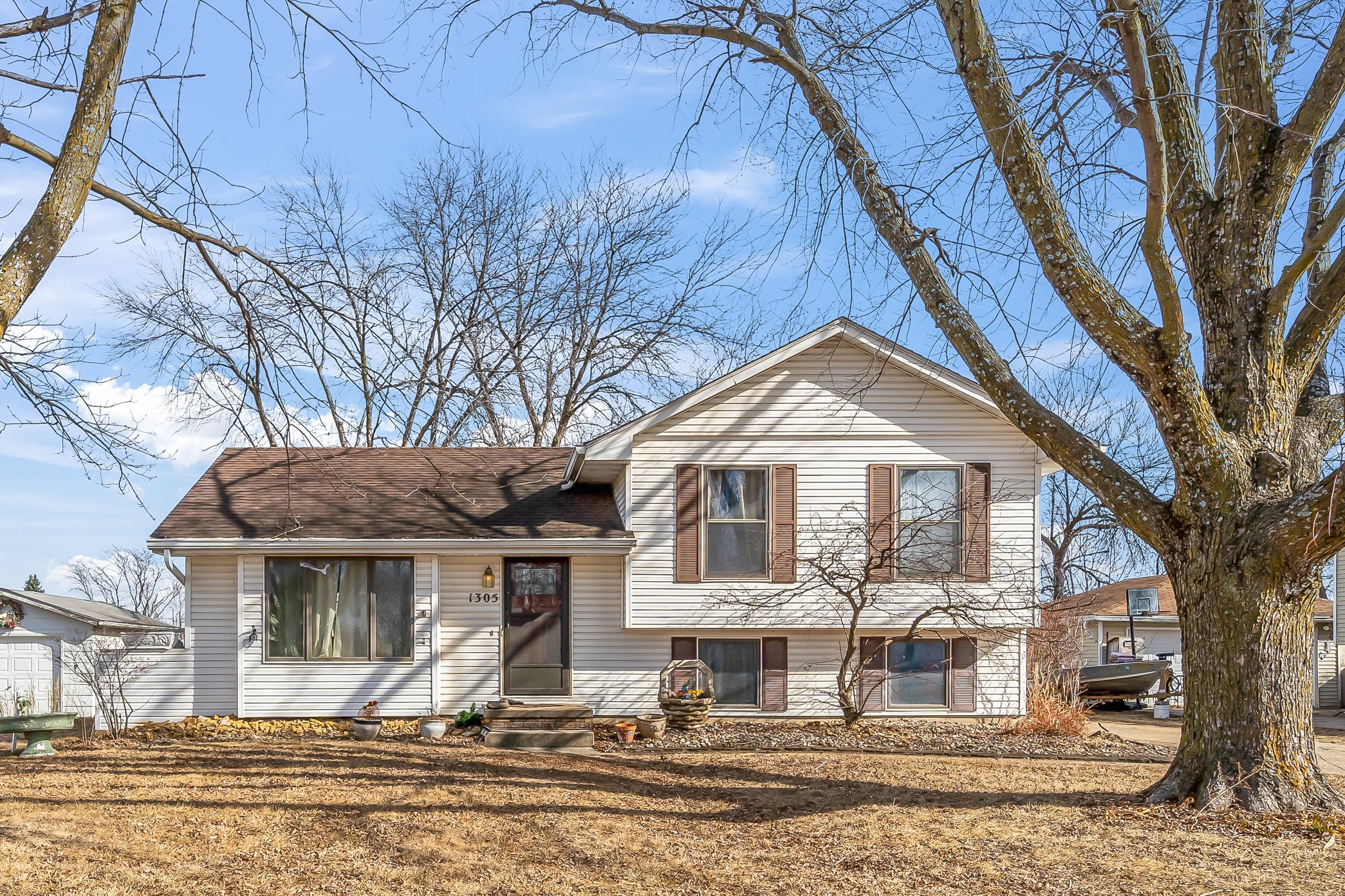 1305 S 14th Street
