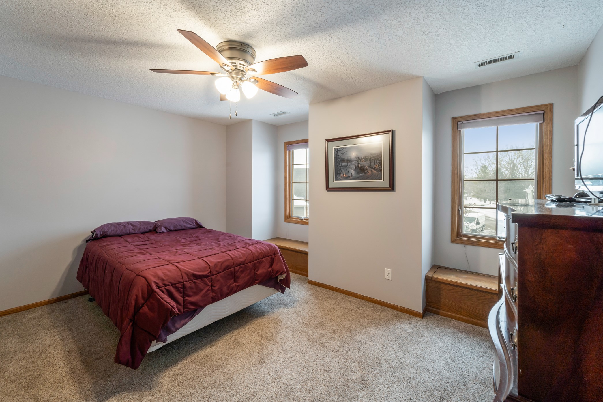 9411 Goodman Circle