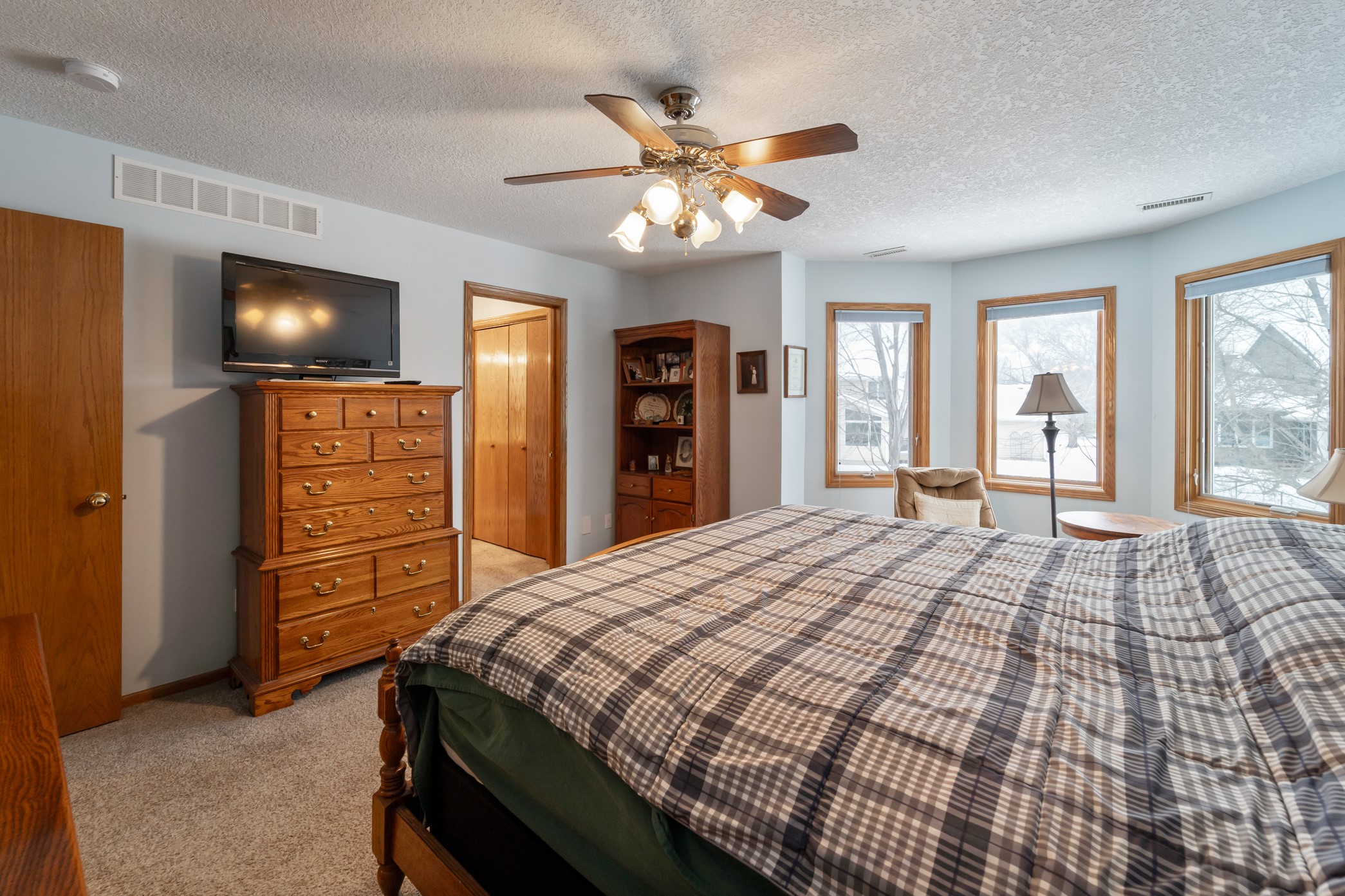 9411 Goodman Circle