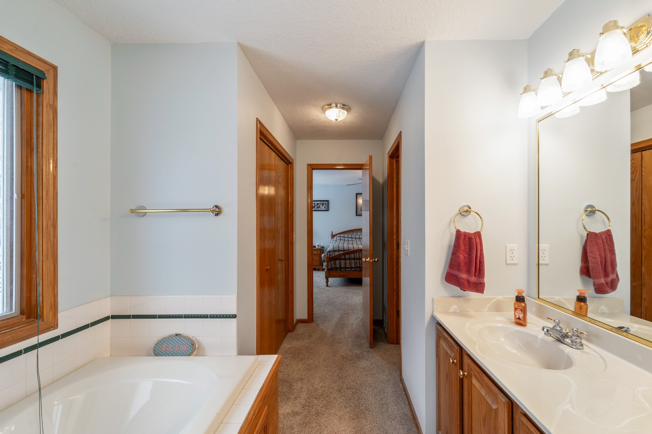 9411 Goodman Circle