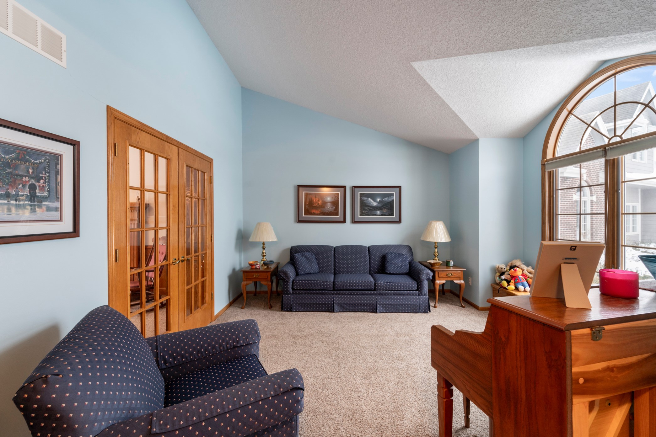 9411 Goodman Circle