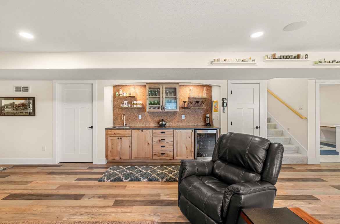 416 Meadow Road