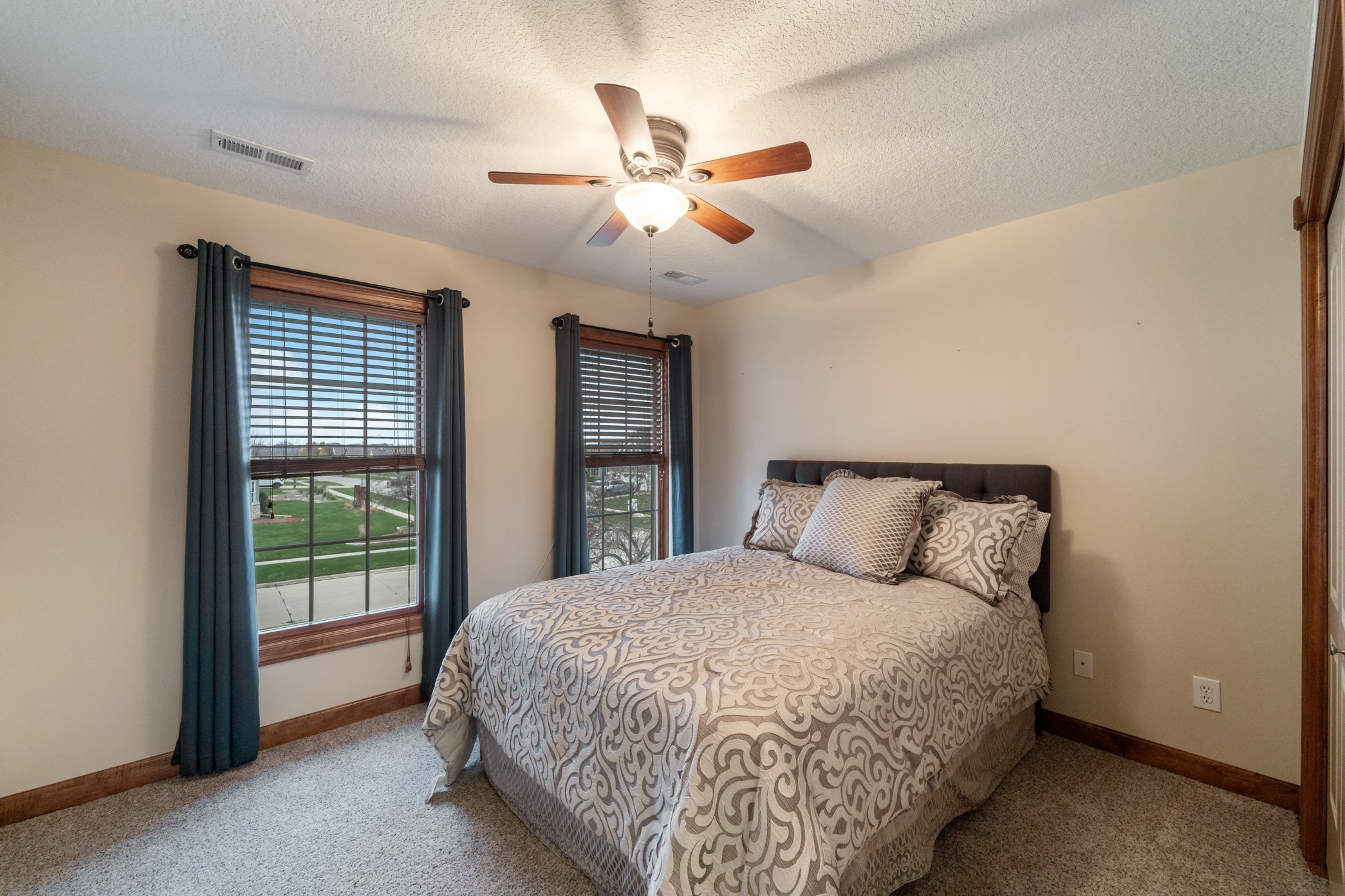 1738 Everwood Court SW