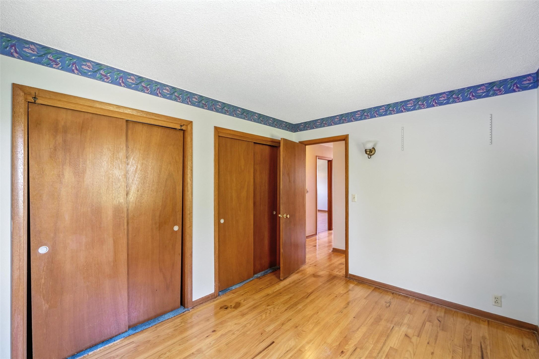 1404 Nile Kinnick Drive S