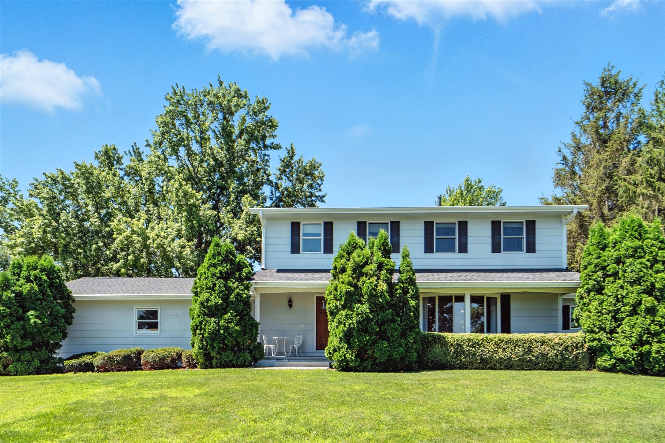 1404 Nile Kinnick Drive S