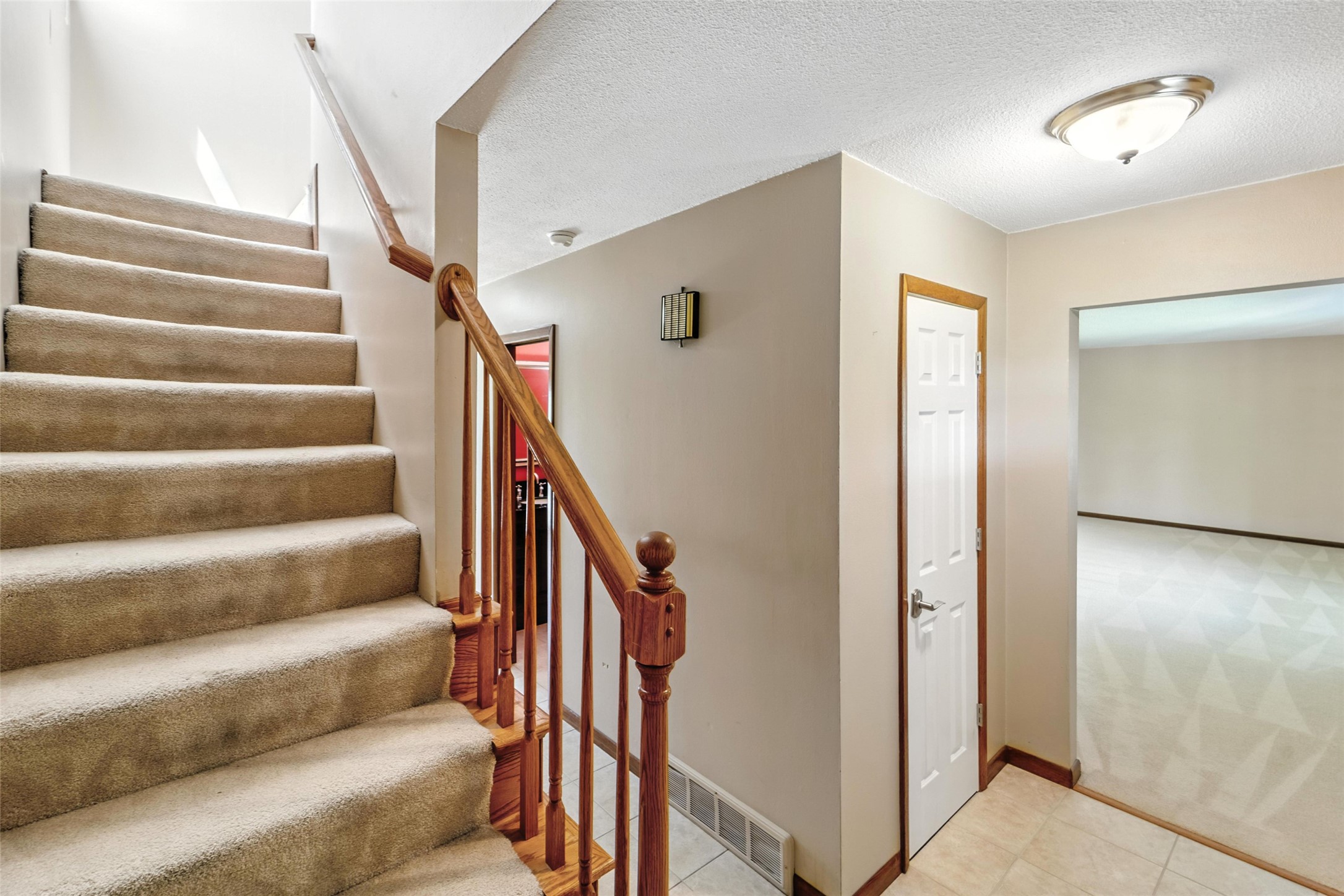 1404 Nile Kinnick Drive S