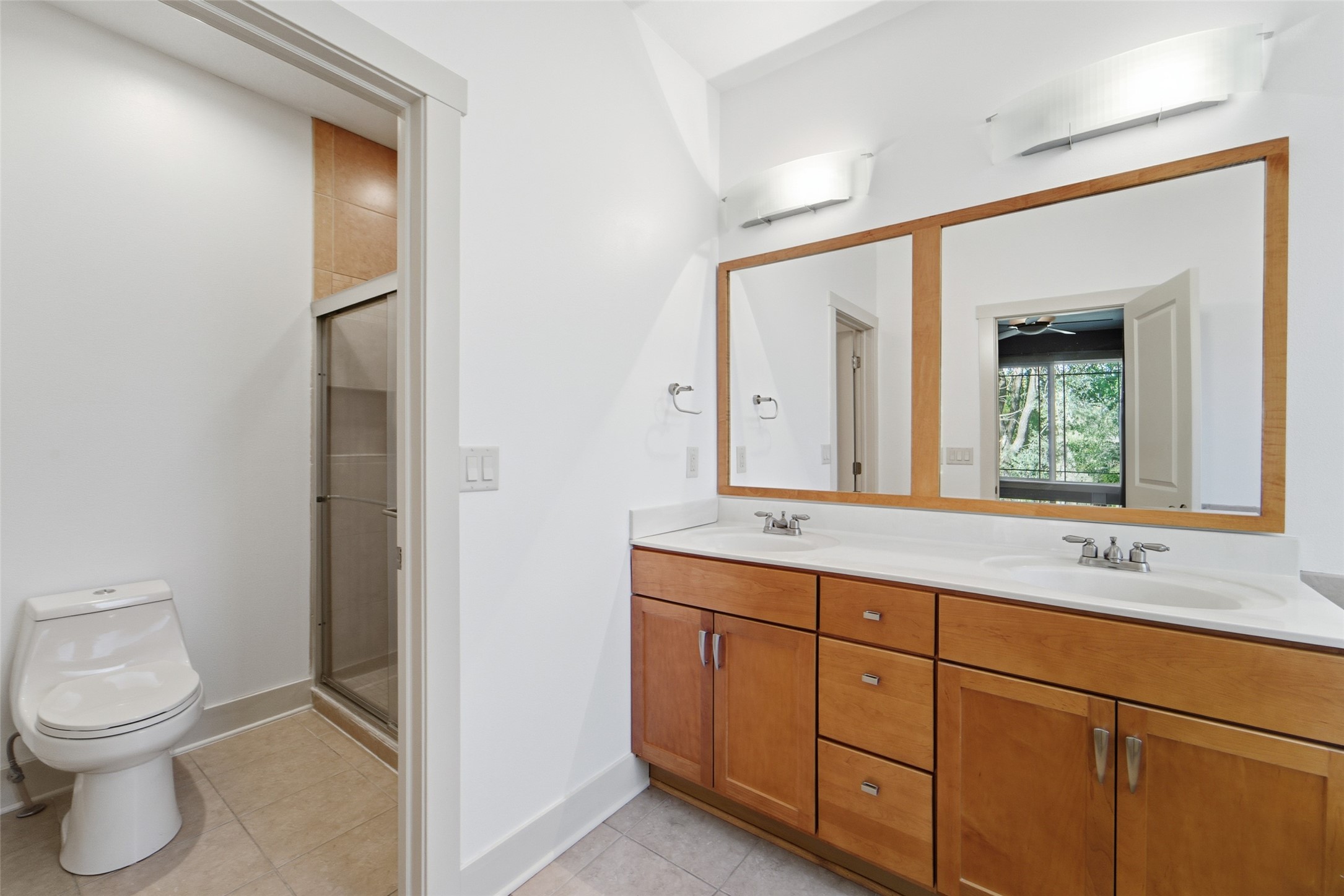 820 Greenwood Hills Drive