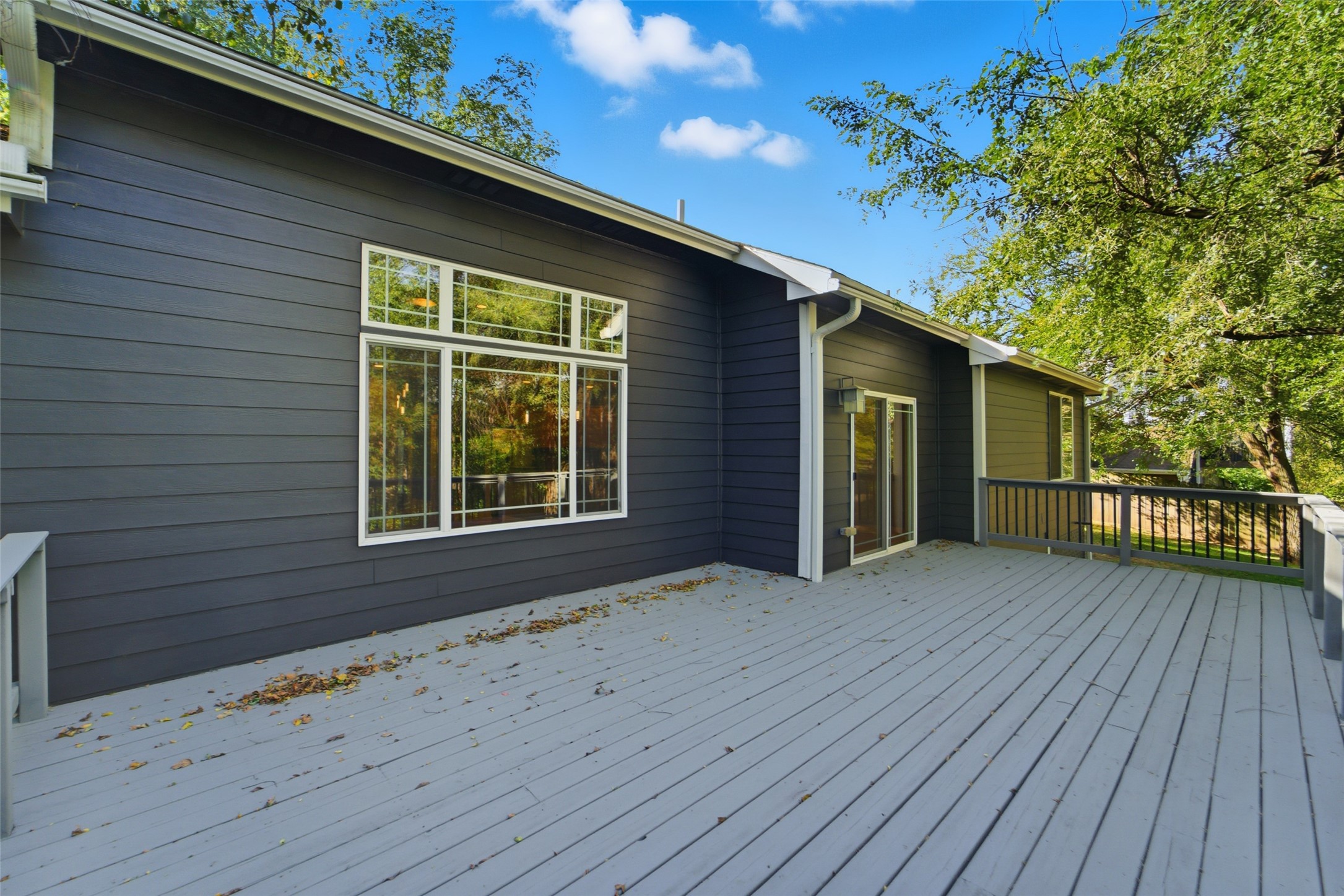 820 Greenwood Hills Drive