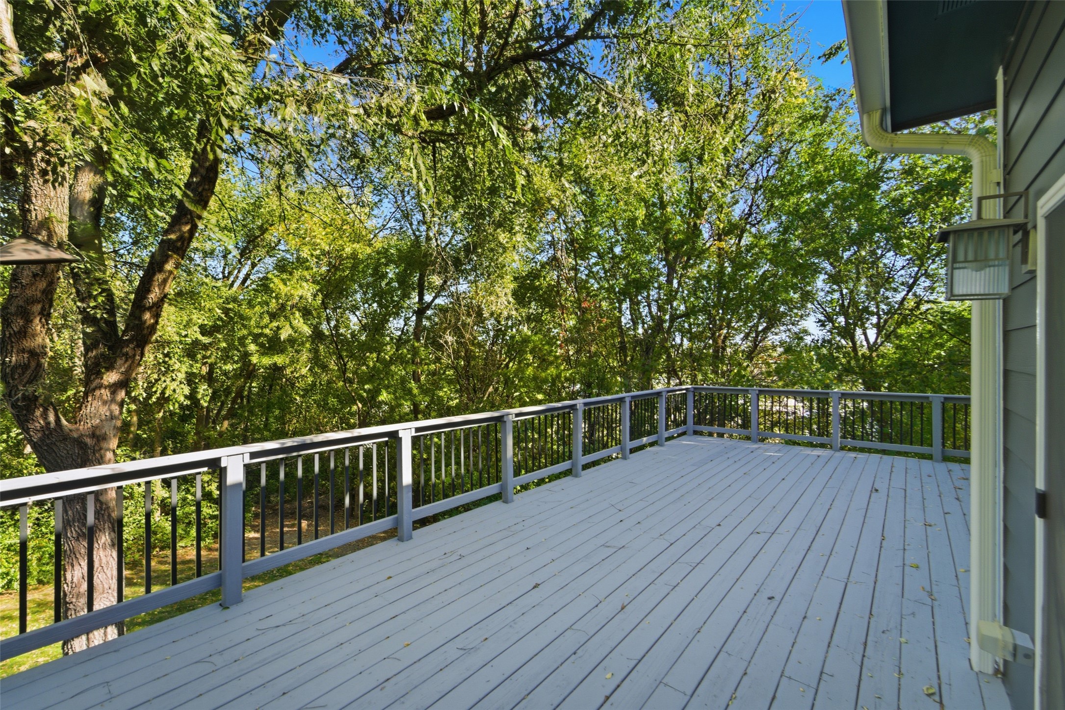 820 Greenwood Hills Drive