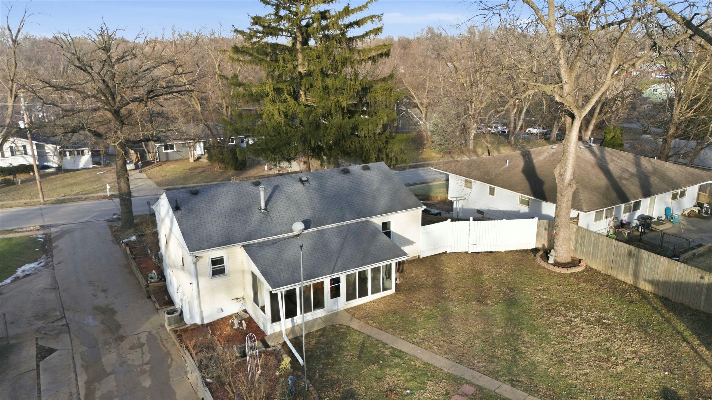 309 E Park Avenue