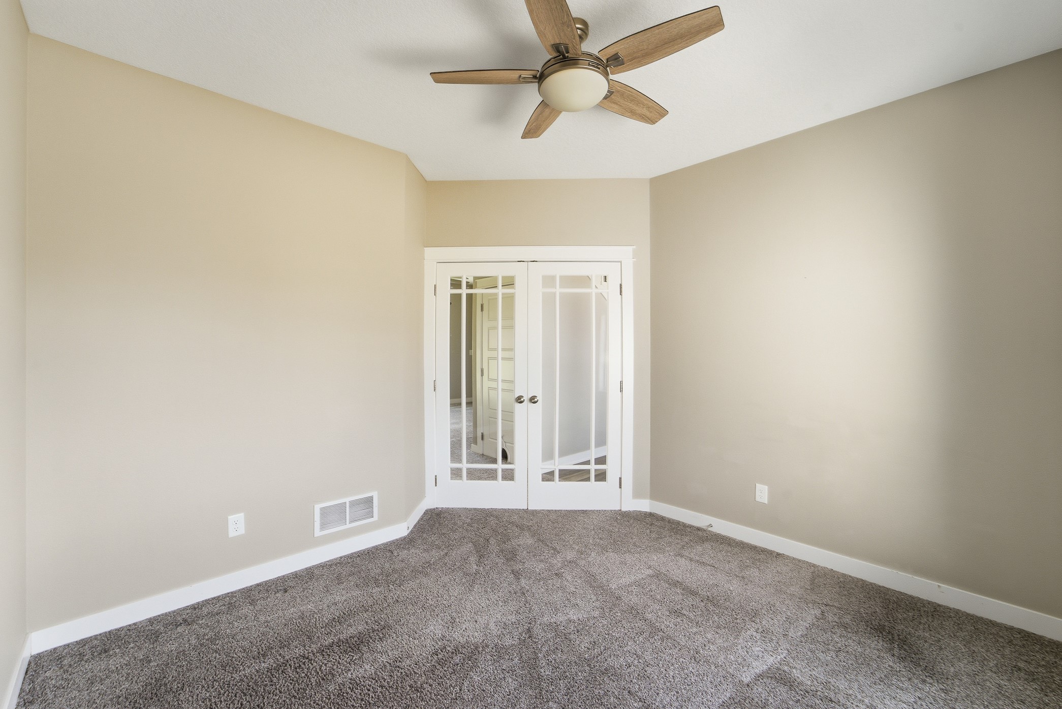1409 Evans View Drive