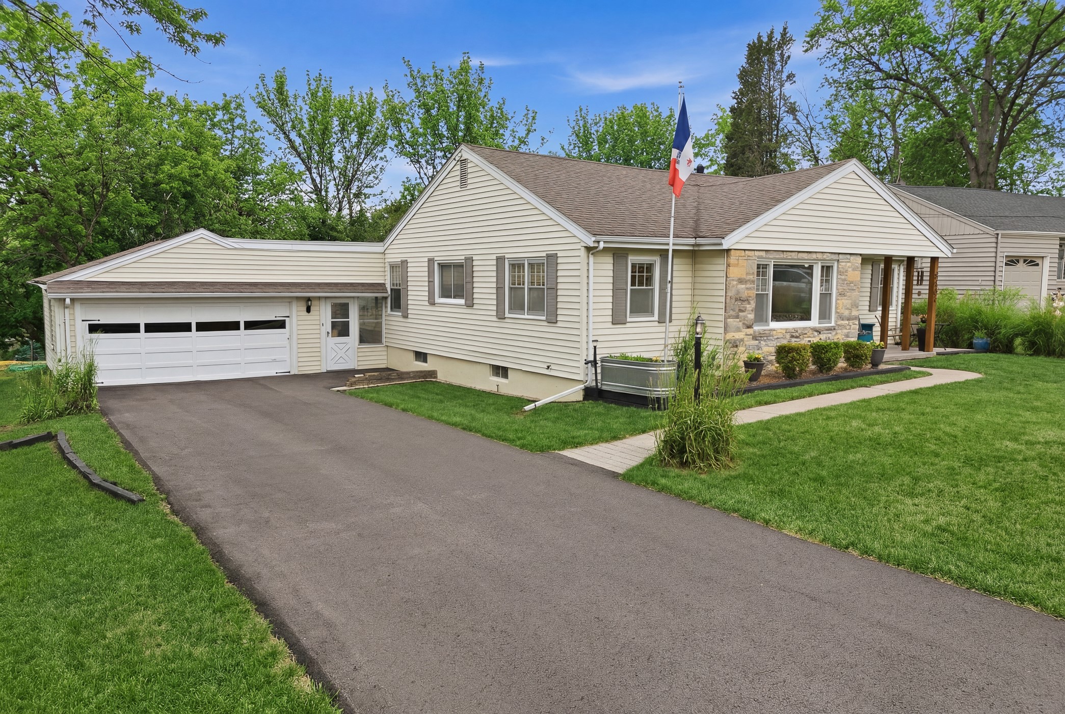 6635 Sunset Terrace
