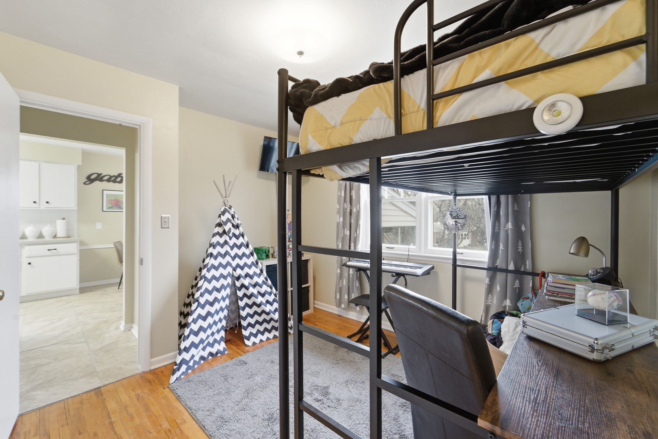 6635 Sunset Terrace