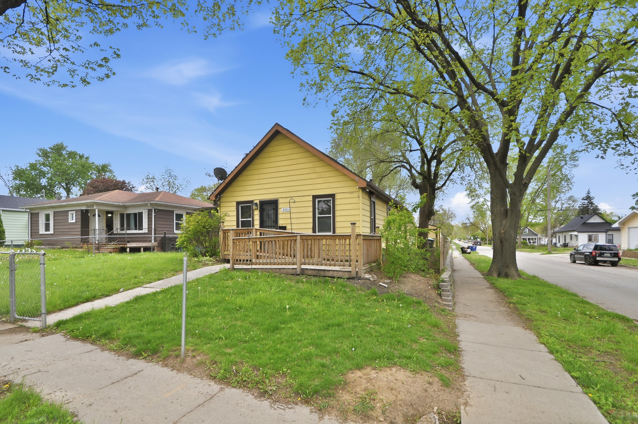2401 Maple Street
