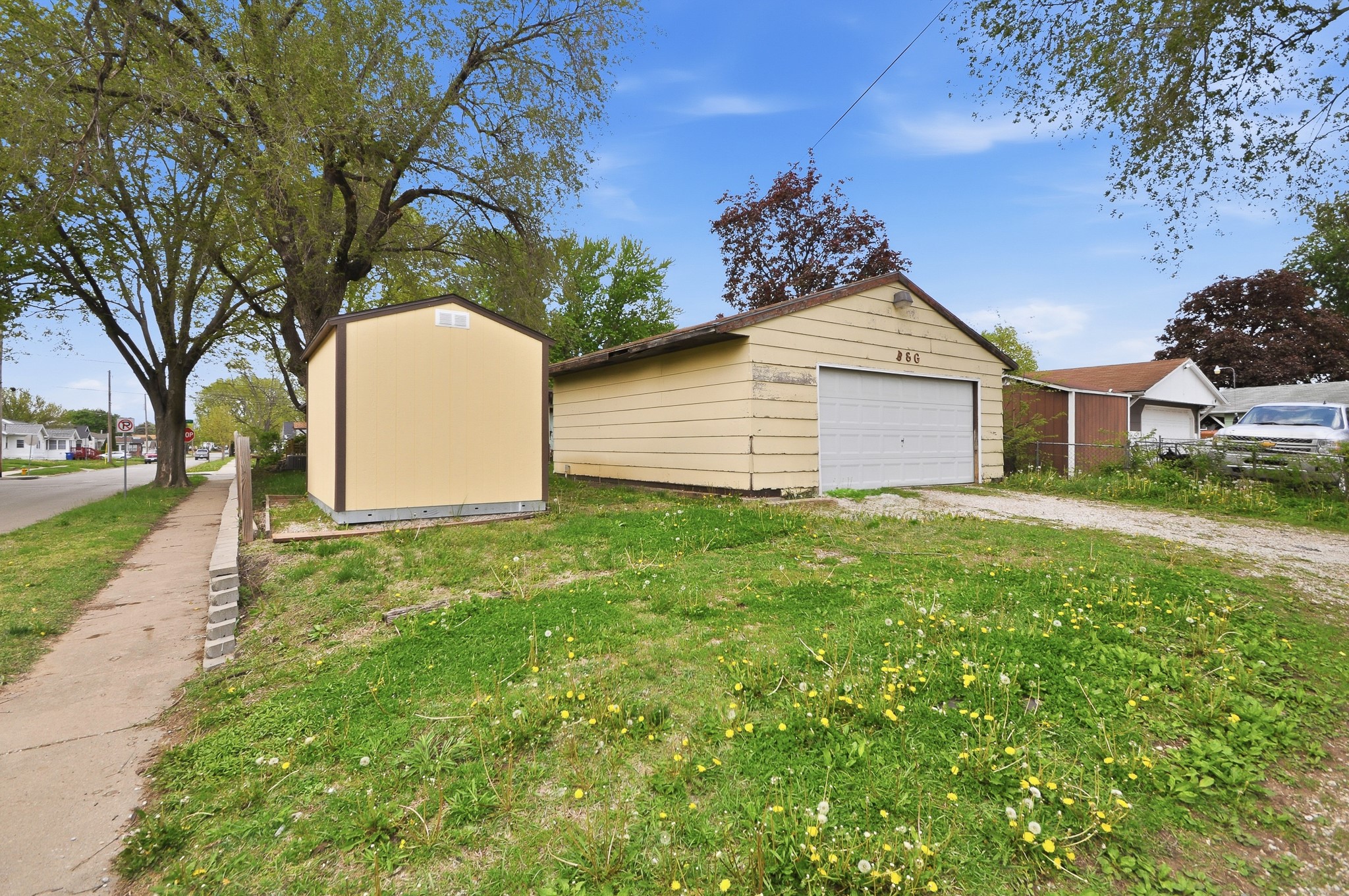2401 Maple Street